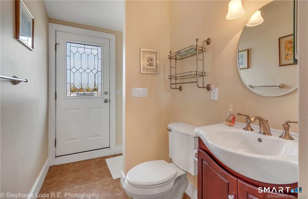 173 Captains Drive, Pilot's Point, Westbrook, CT 06498