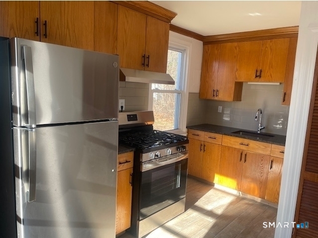 60 Garden Drive photo 2