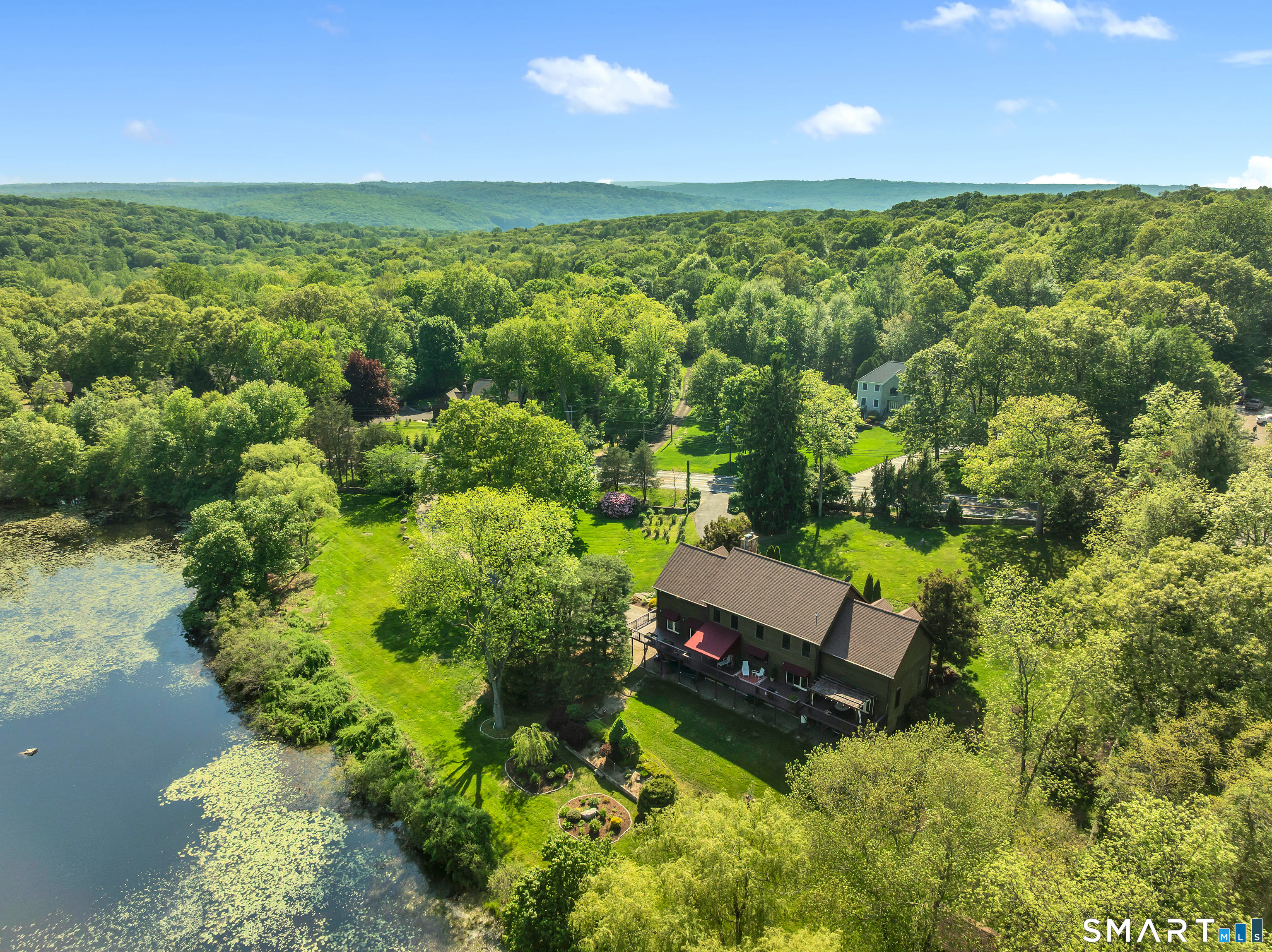 194 Quaker Farms Road photo 37