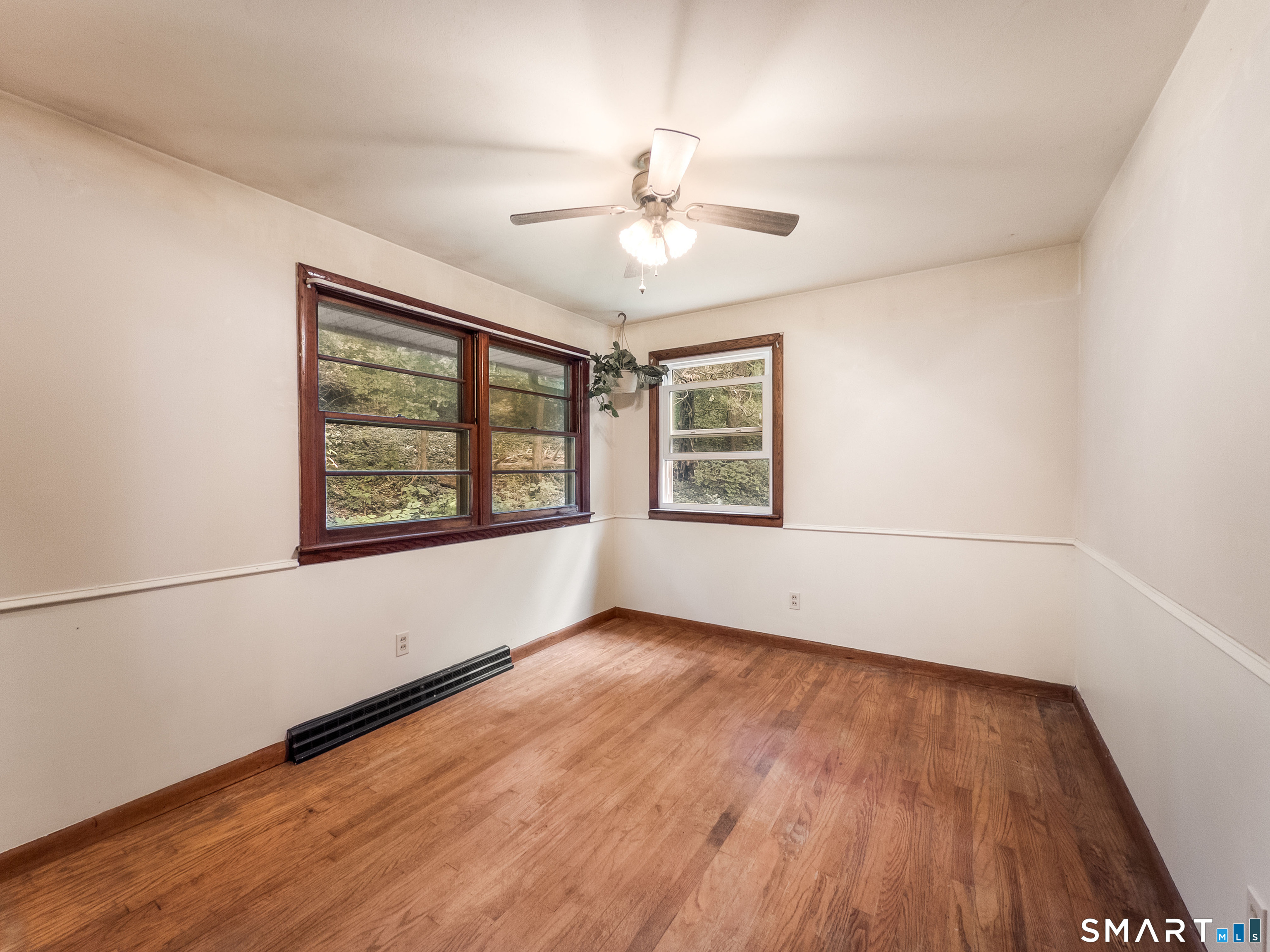 889 Benham Street photo 13