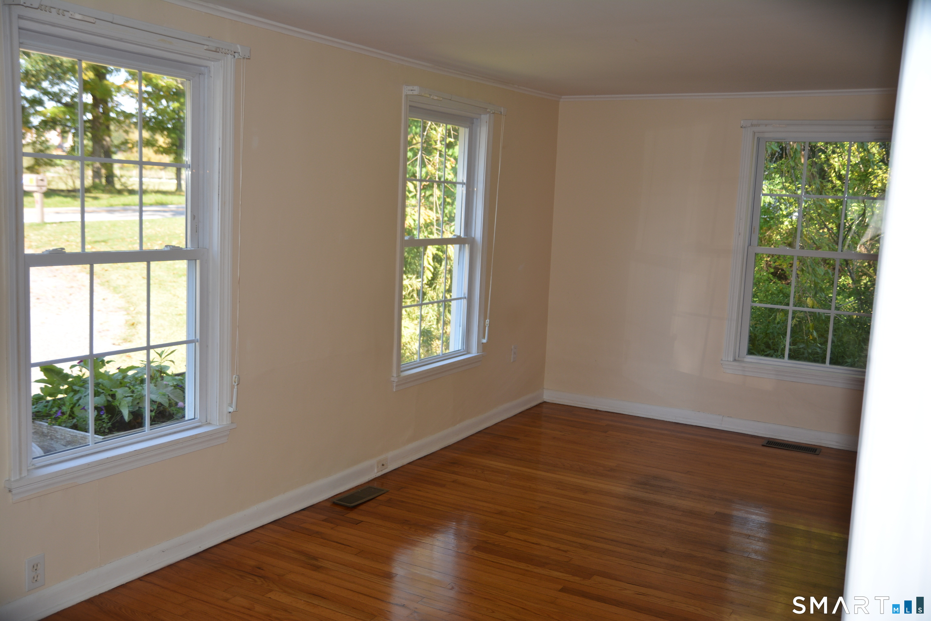 57 South Street photo 9