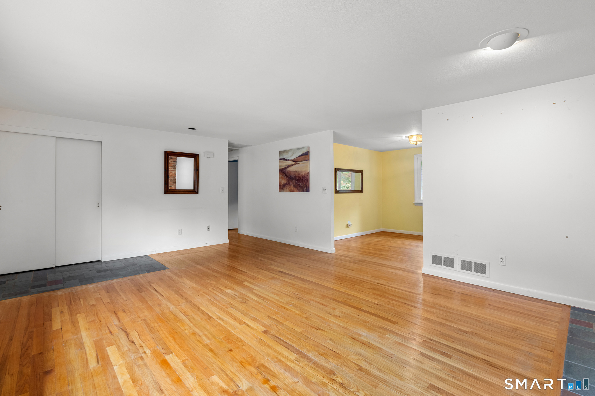Photo 3 of Single family home for sale at 83 Richmond Ln, West Hartford, CT 06117 | MLS# 24211123 | Listing updated on 2026-10-07