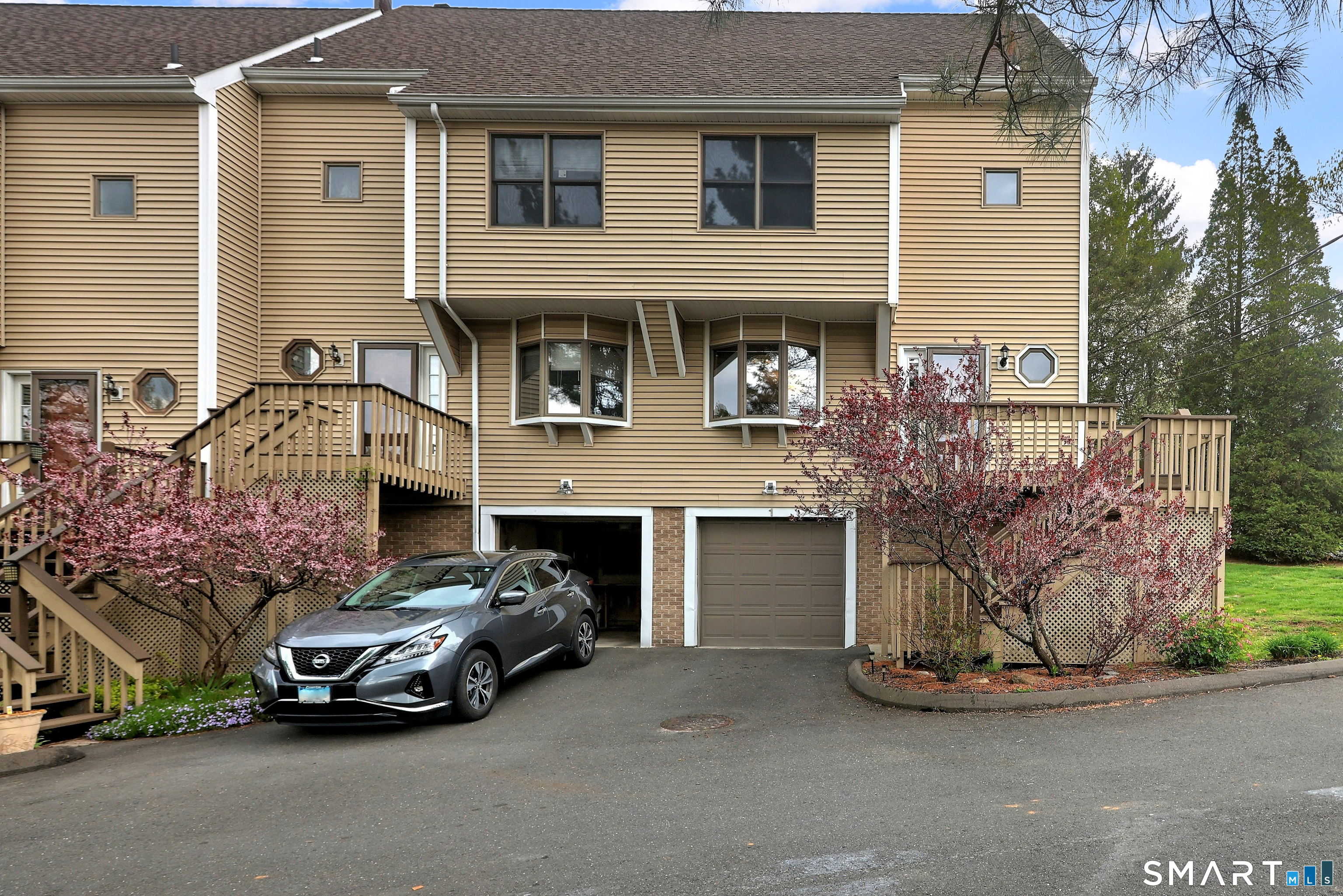 7 De Marchis Drive Unit #7 photo 2