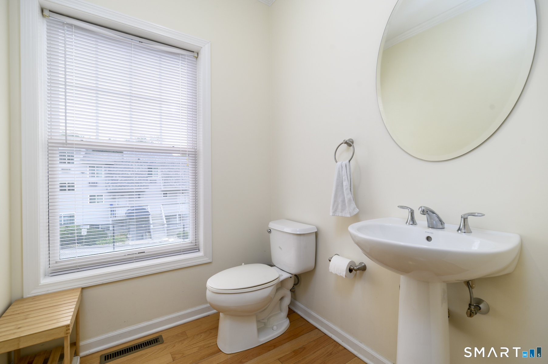 Foto 8 de Condominio en venta en 109 Park Avenue #6, Danbury, CT — $549,000