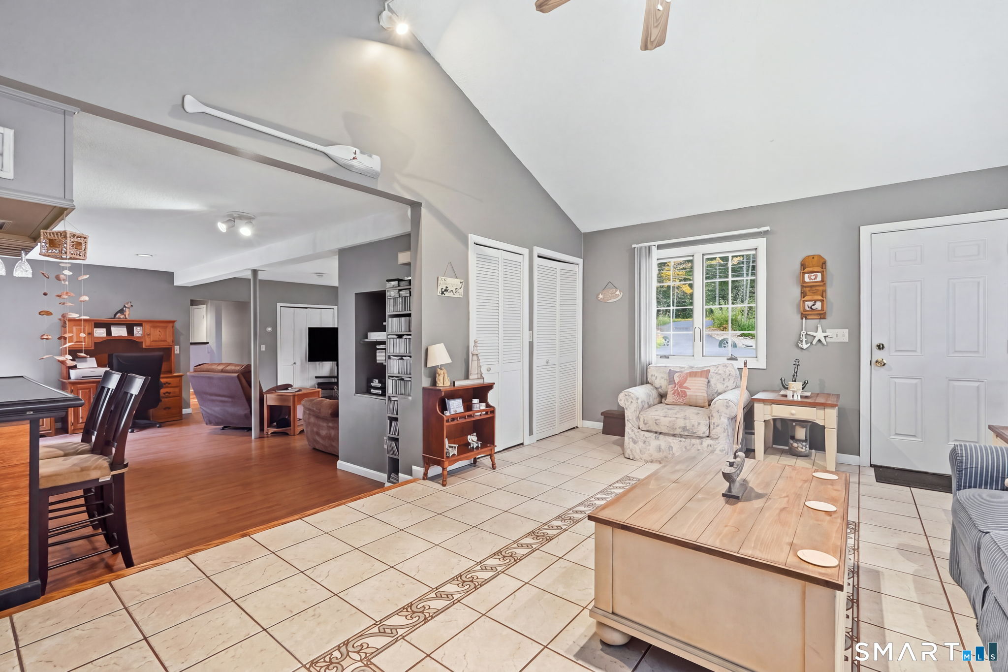 218 Brainard Road photo 13