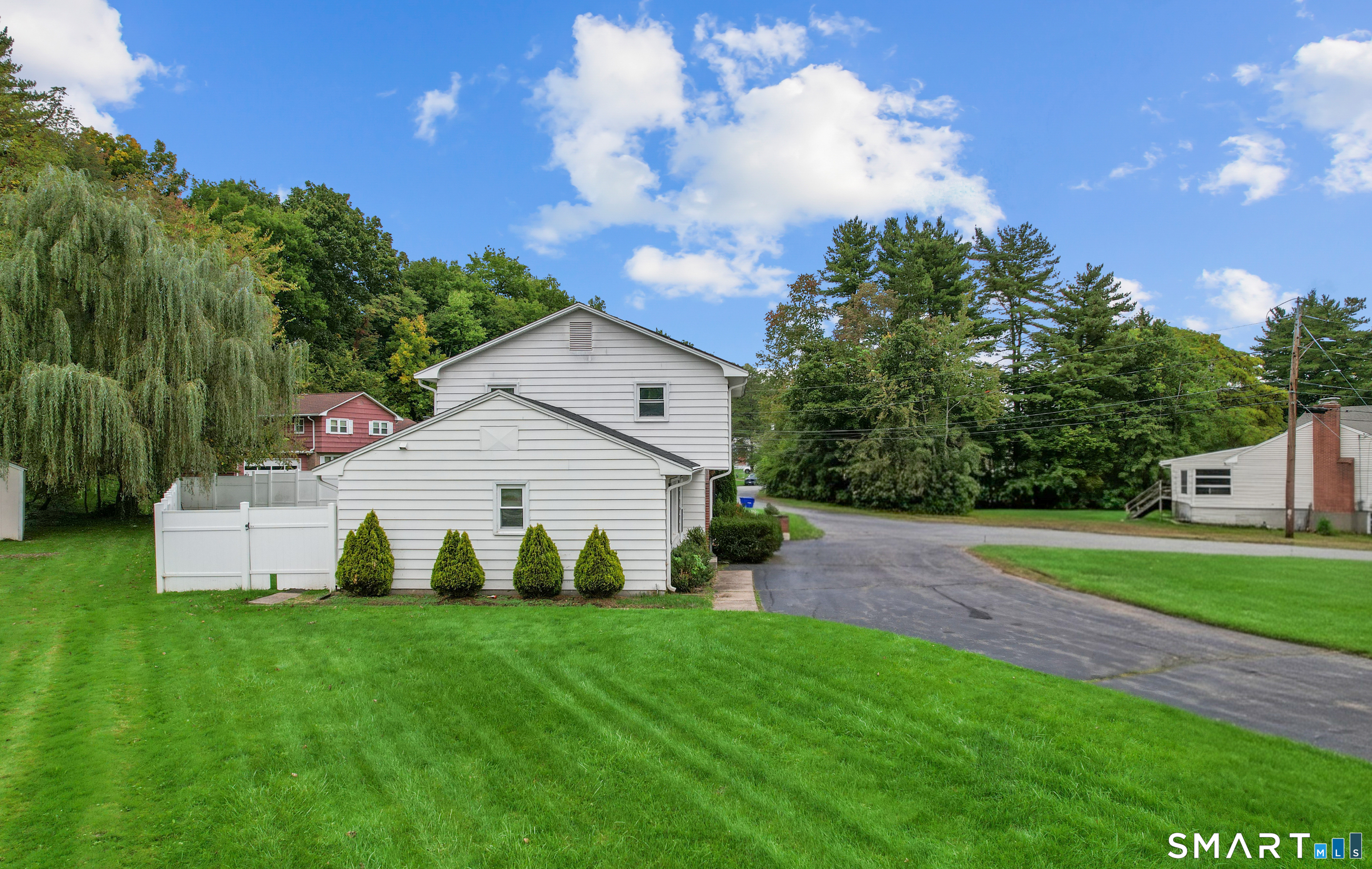88 Wintonbury Avenue photo 33