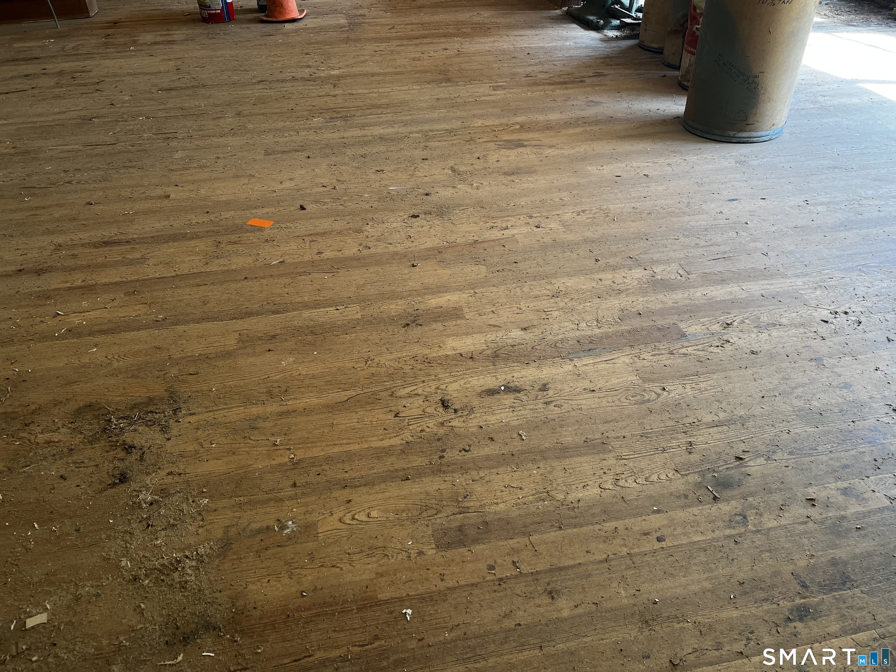 Original hardwood flooring