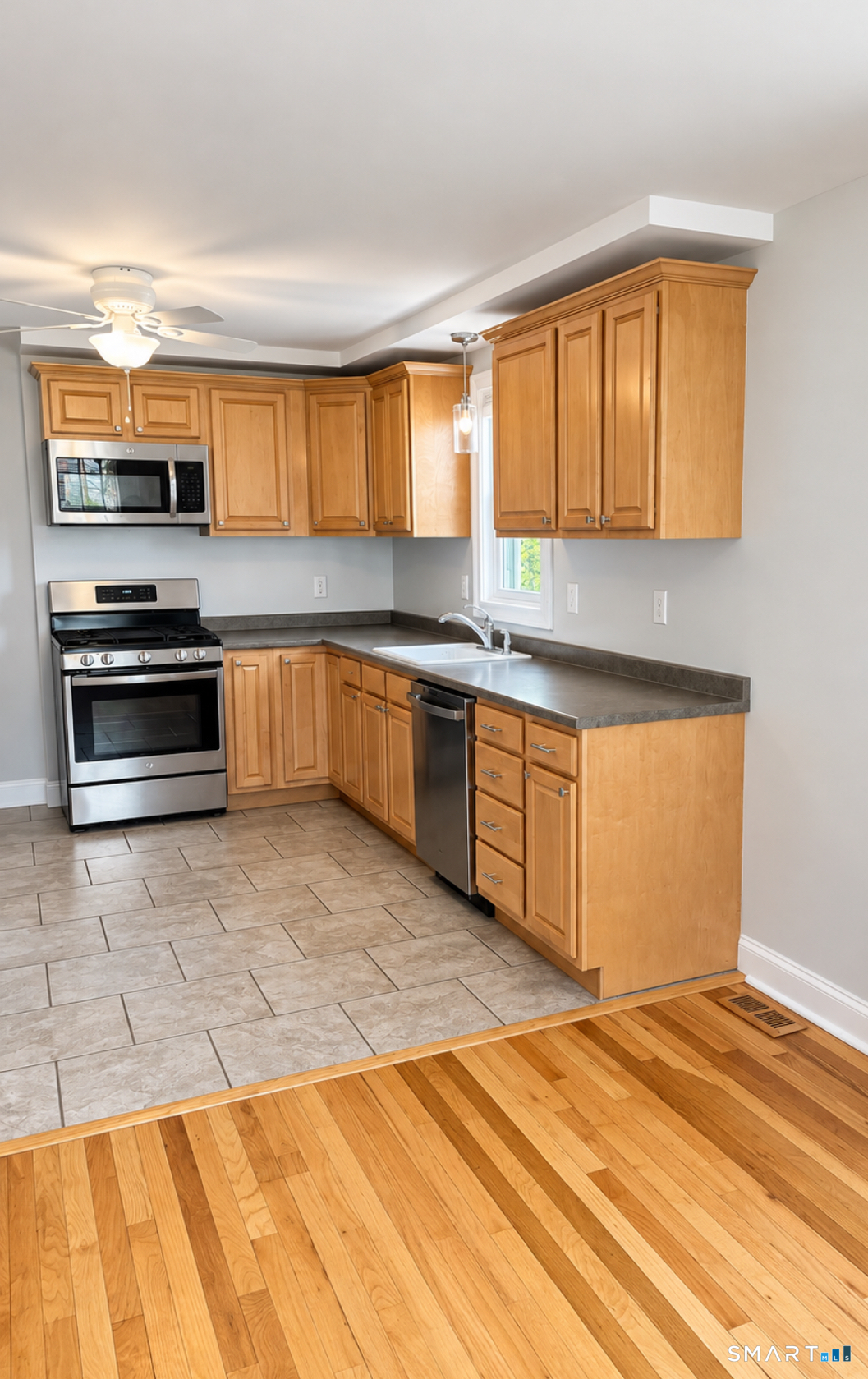 73 Greenfield Avenue photo 4