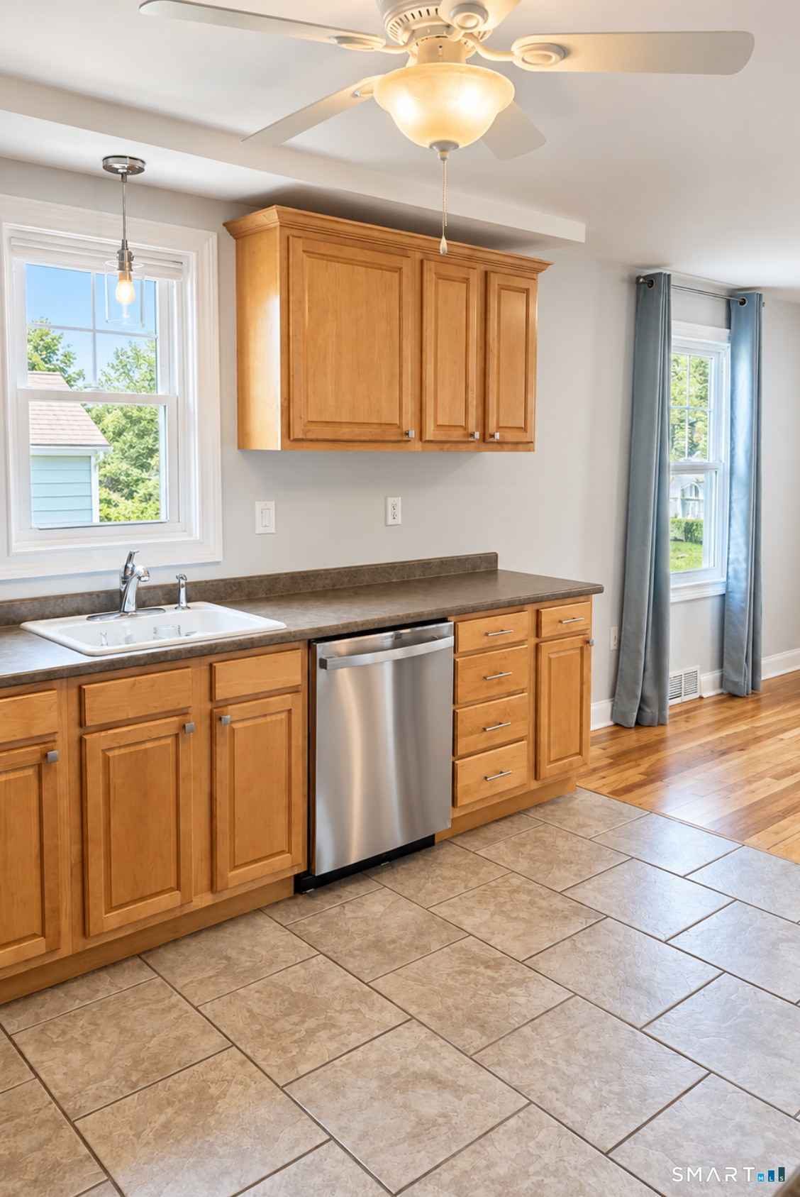 73 Greenfield Avenue photo 5