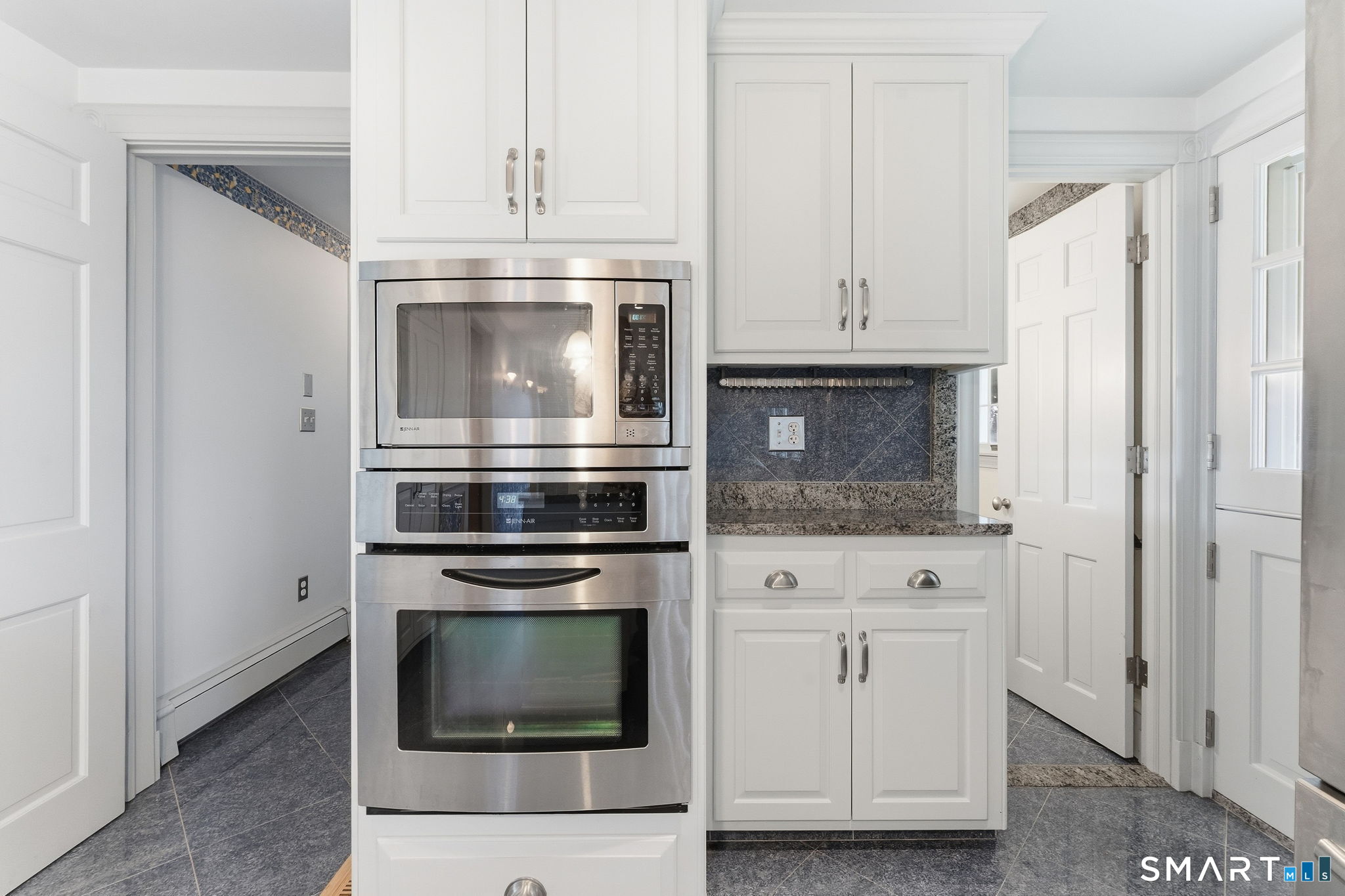 87 Phoenix Drive, Groton, CT 06340