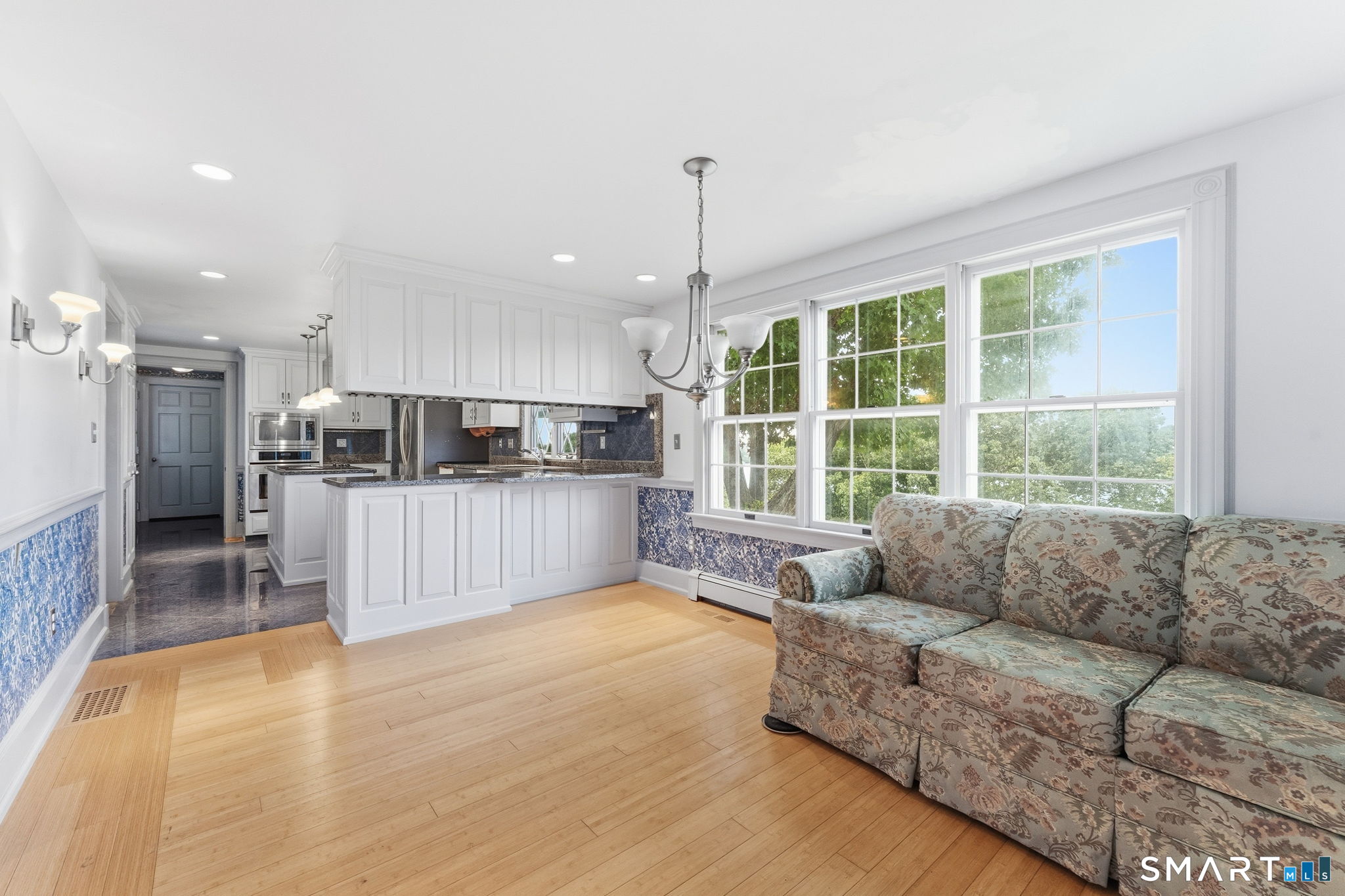 87 Phoenix Drive, Groton, CT 06340