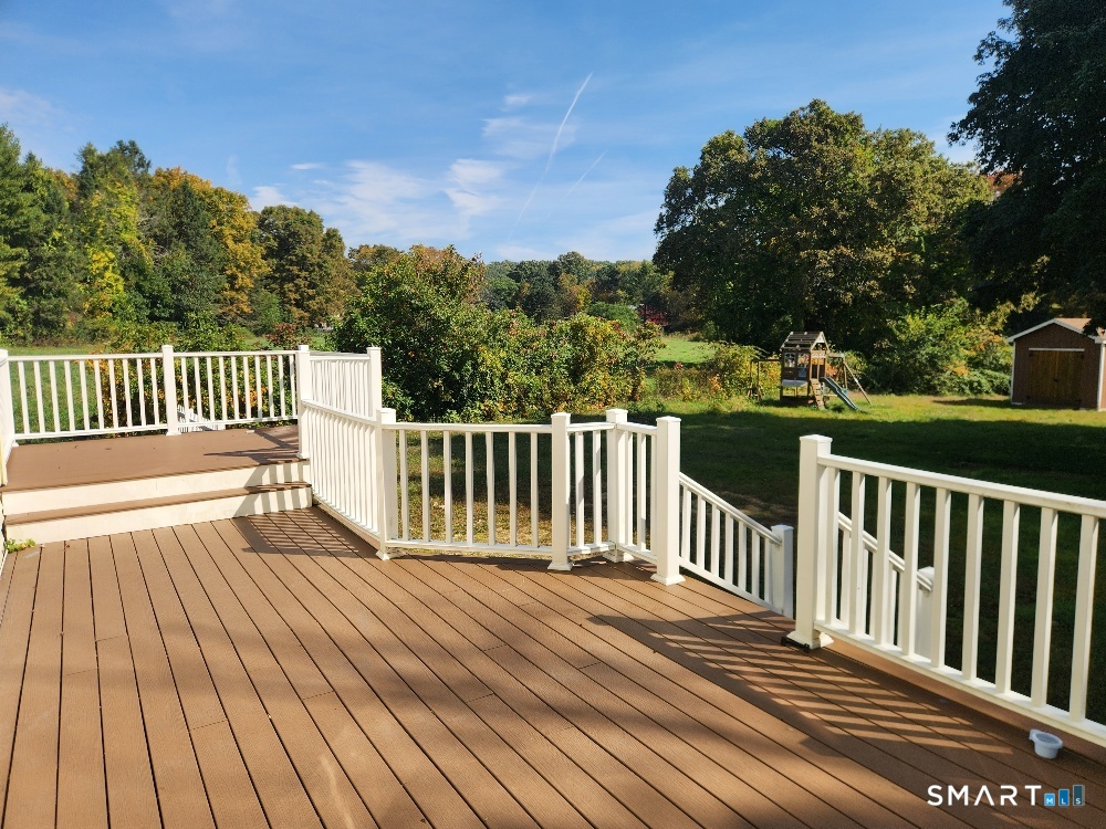24 Lovers Lane, Windham, CT 06280