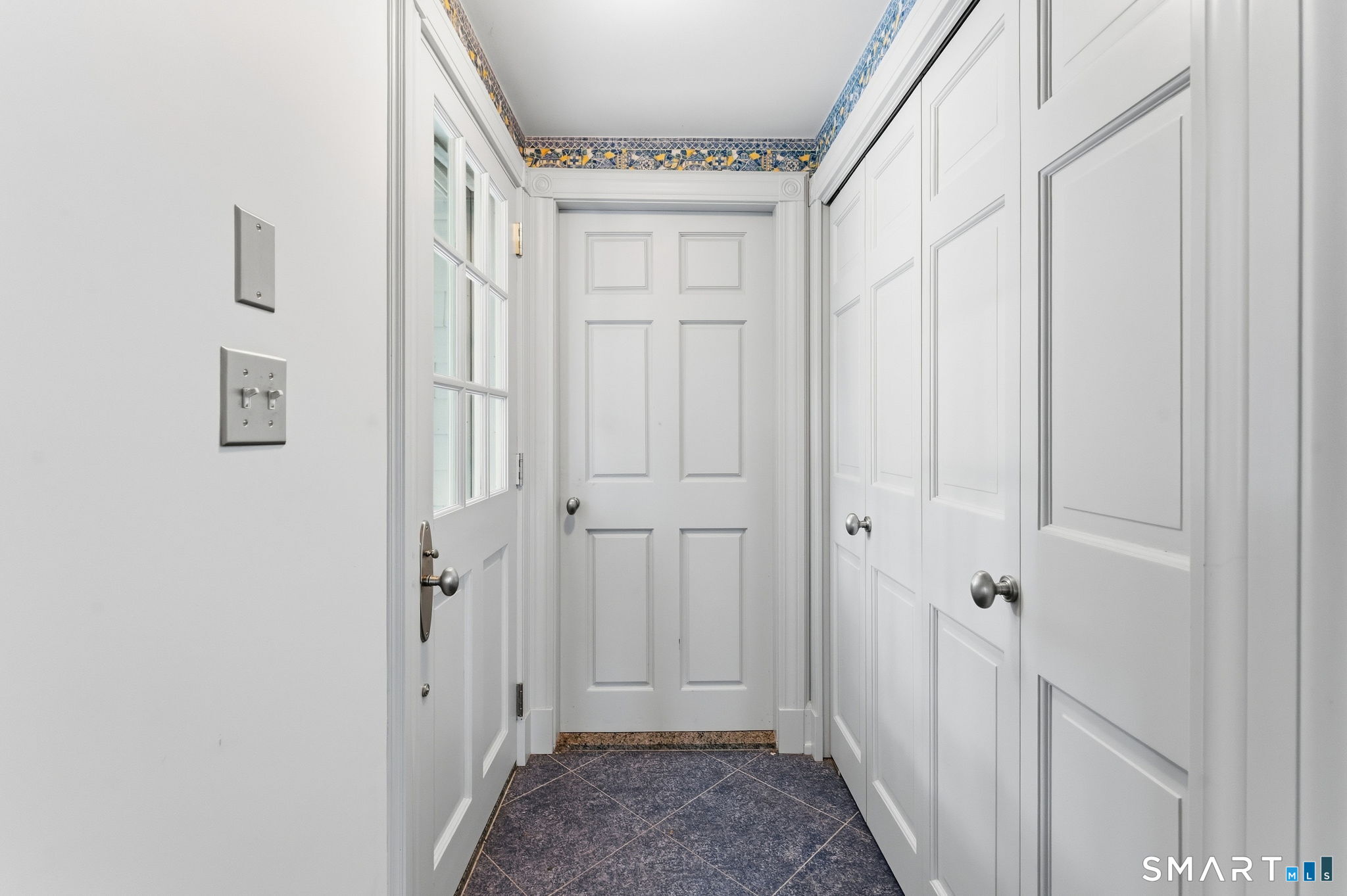 87 Phoenix Drive, Groton, CT 06340