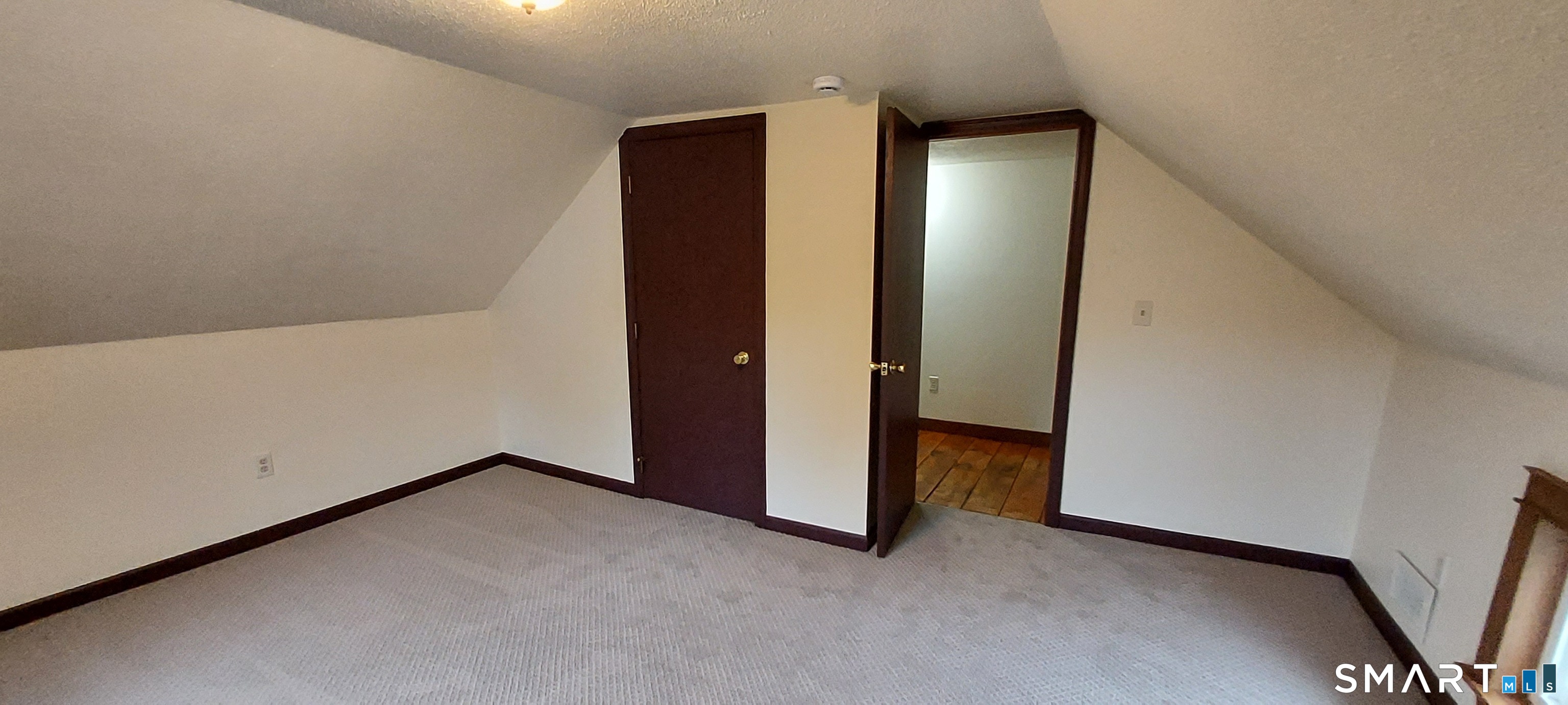 2996 Hebron Avenue photo 21