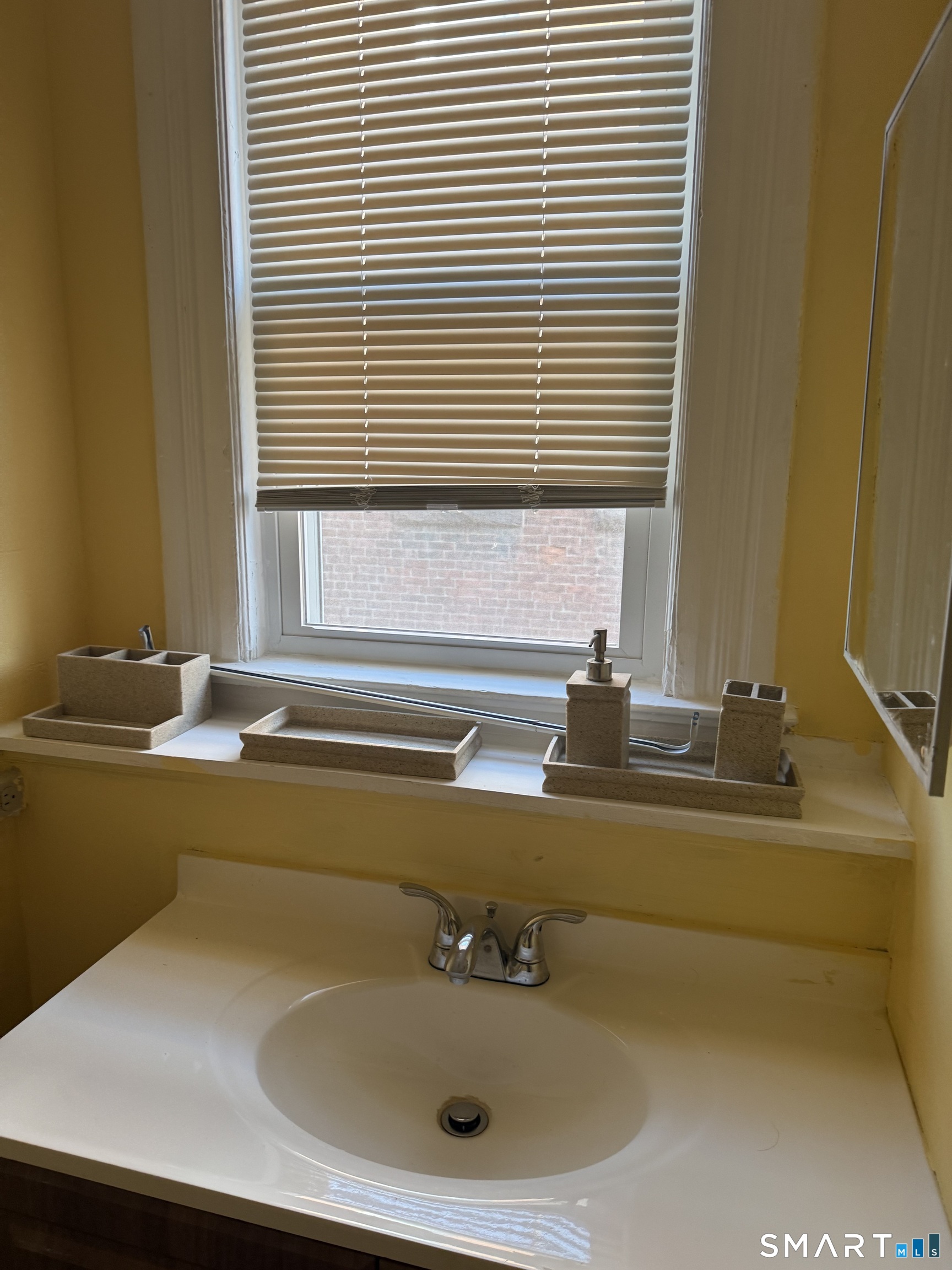 107 Hungerford Street, #2nd Floor, Hartford, CT 06106