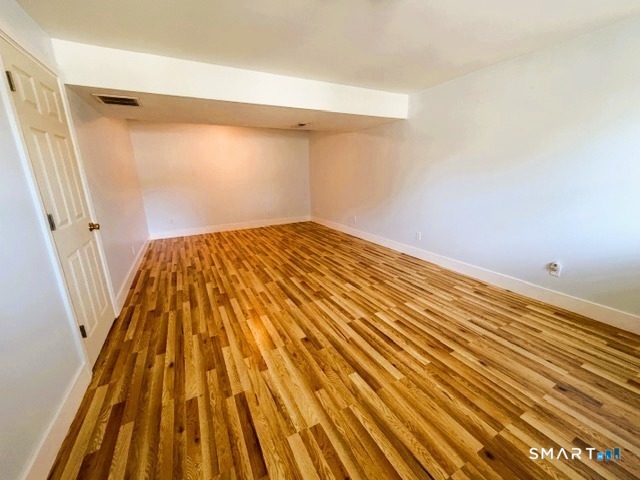 83 Essex Avenue photo 20