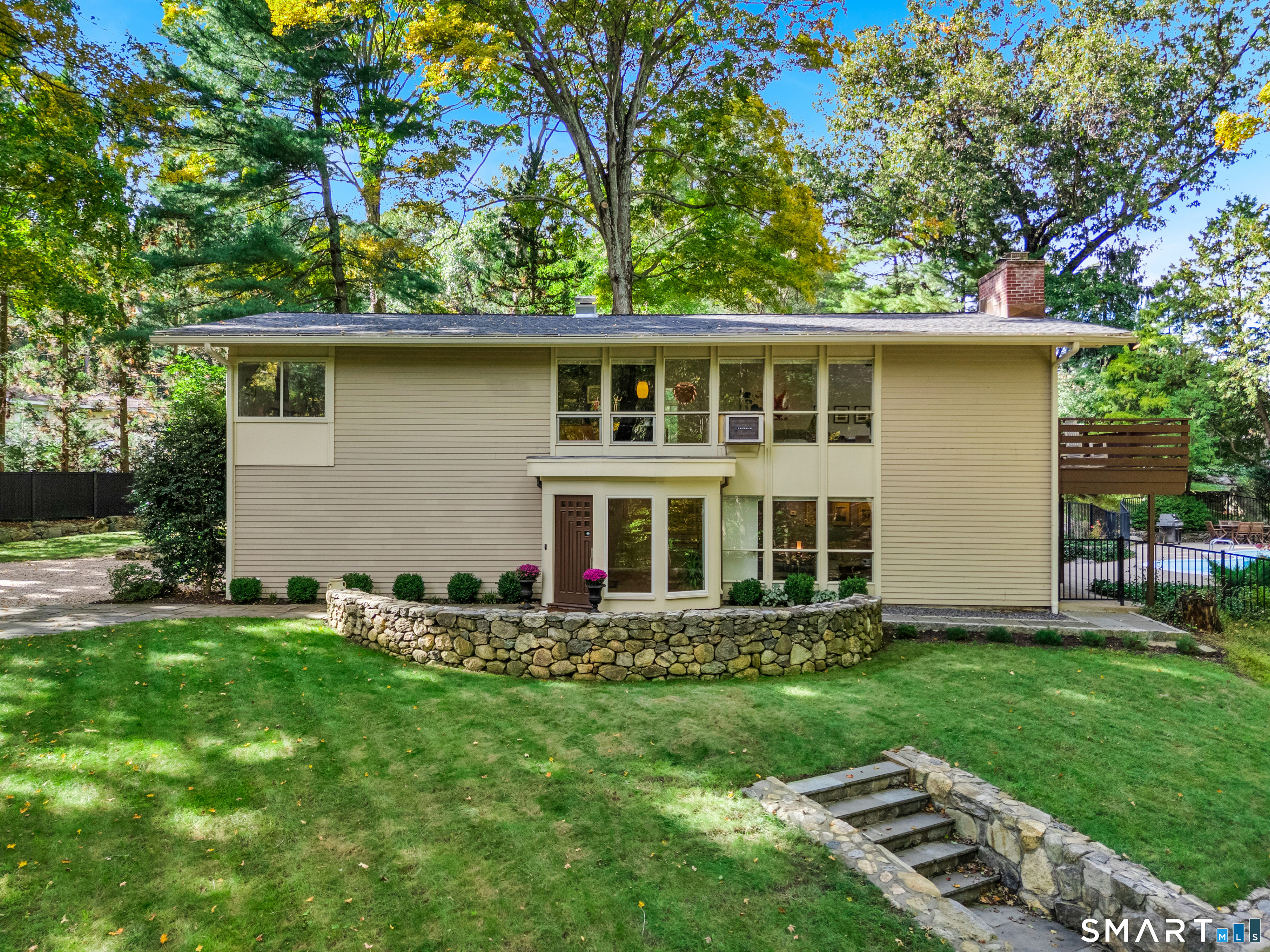 450 Cascade Road, Stamford, Connecticut photo 1
