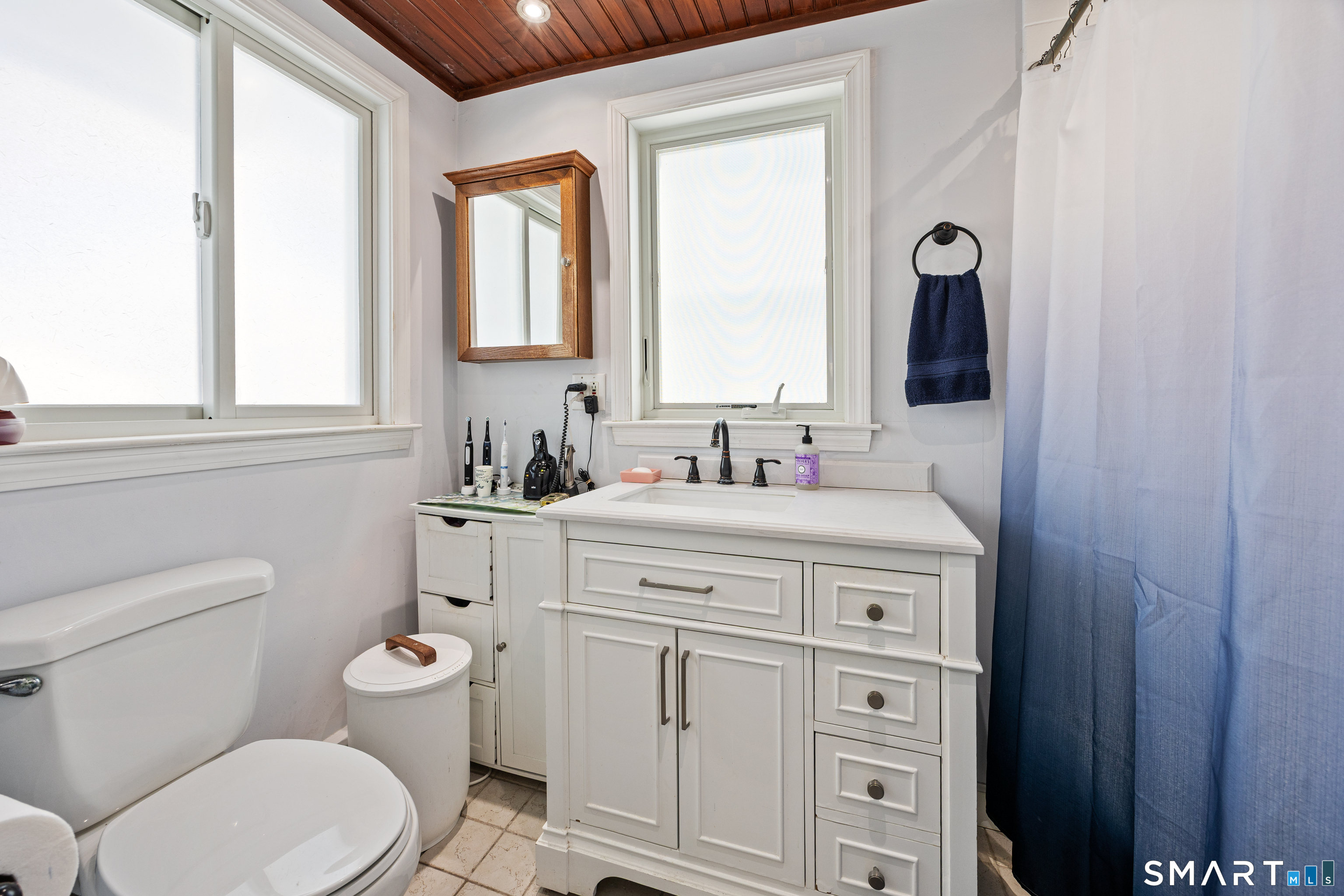 33 Beach Road West, Chalker Beach, Old Saybrook, CT 06475