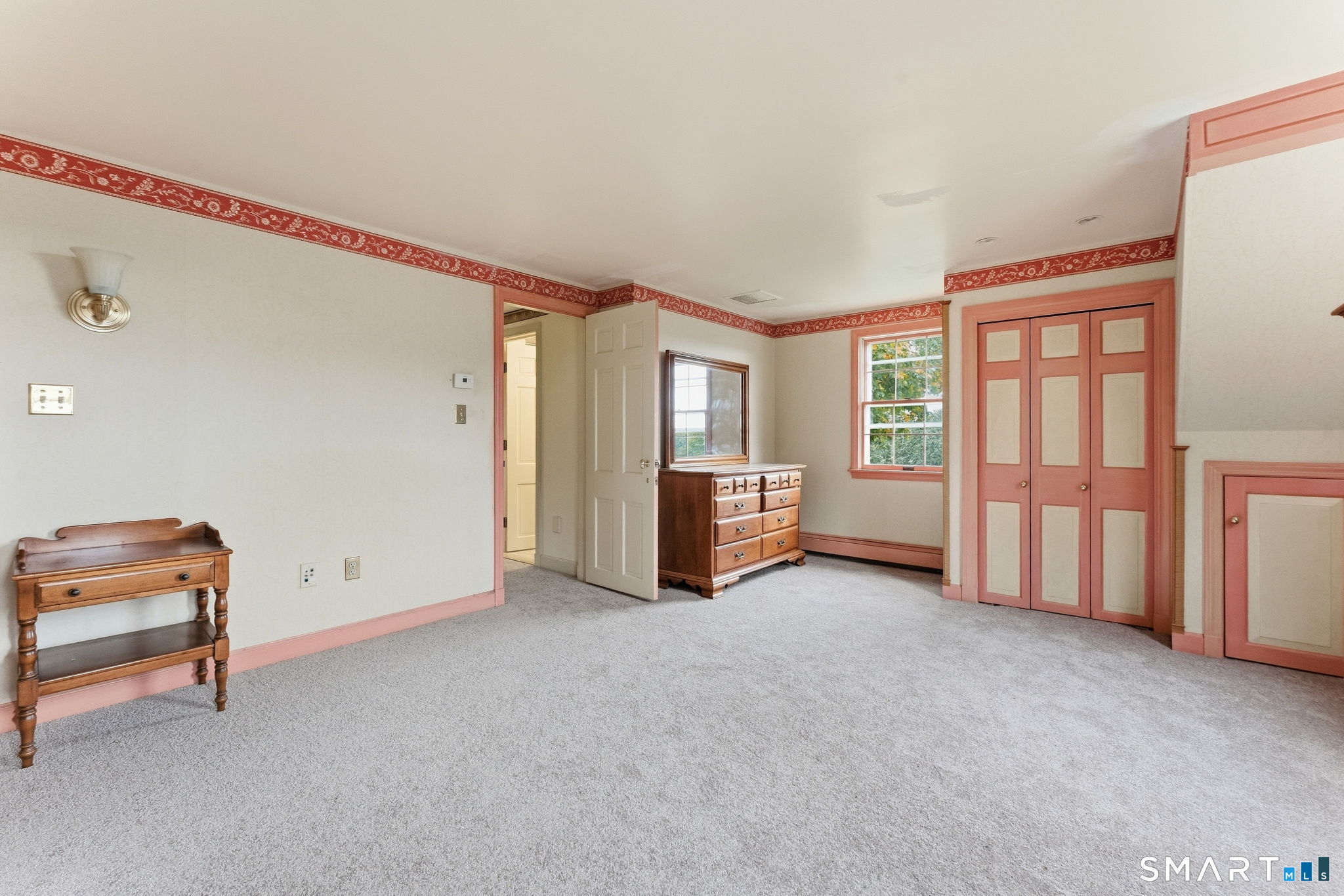 87 Phoenix Drive, Groton, CT 06340