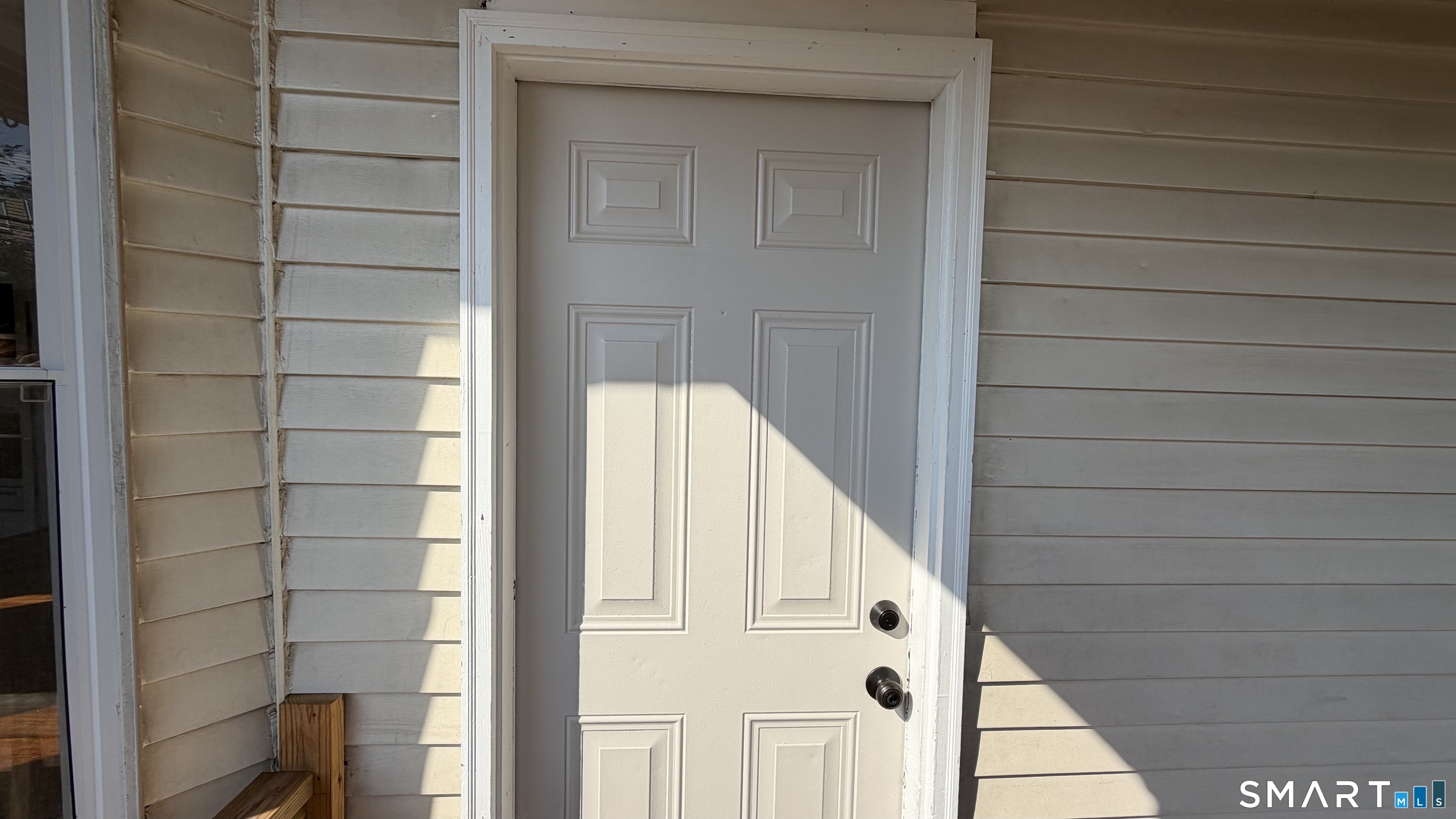 55 Hansen Avenue photo 5