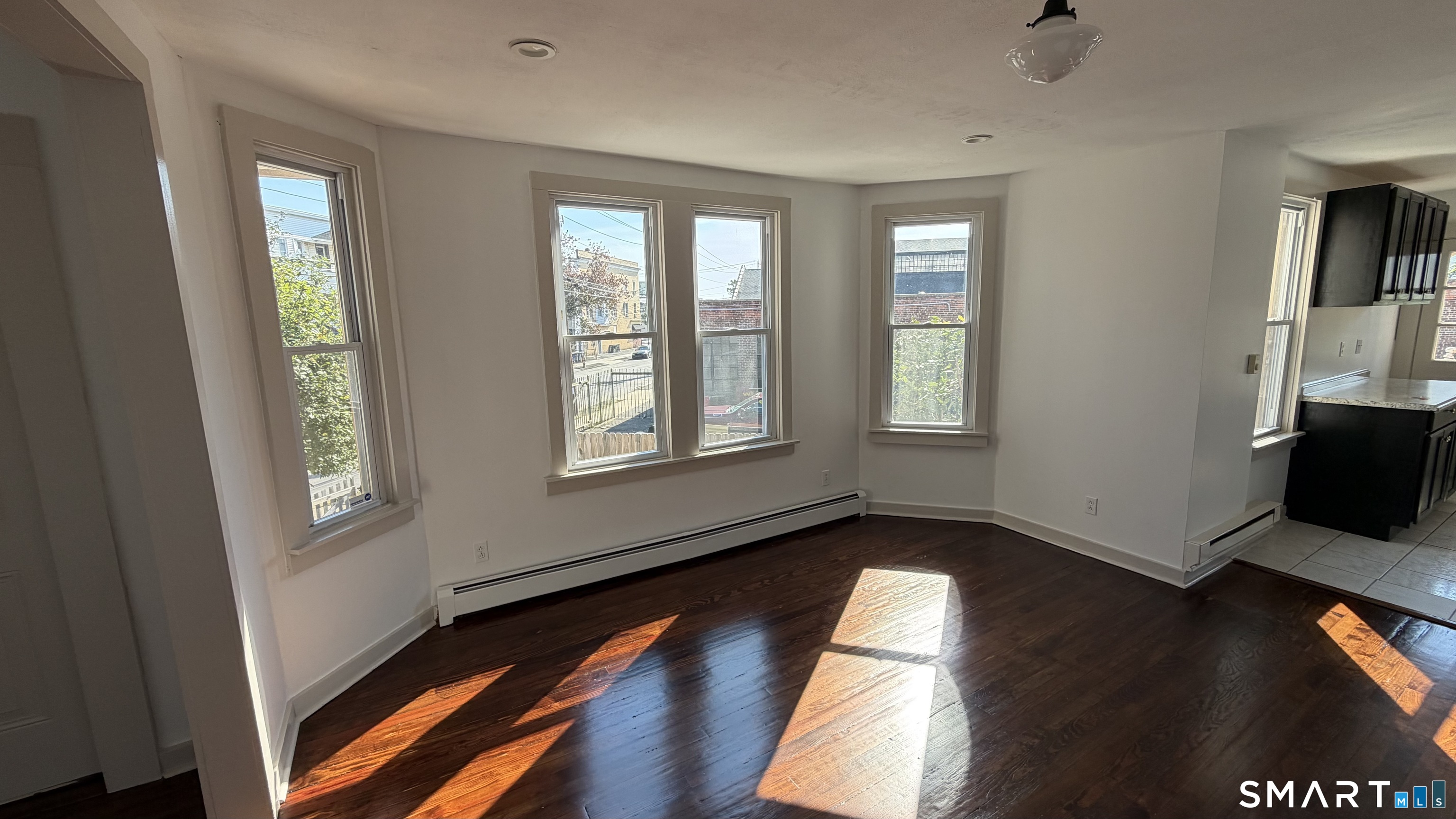 55 Hansen Avenue photo 7