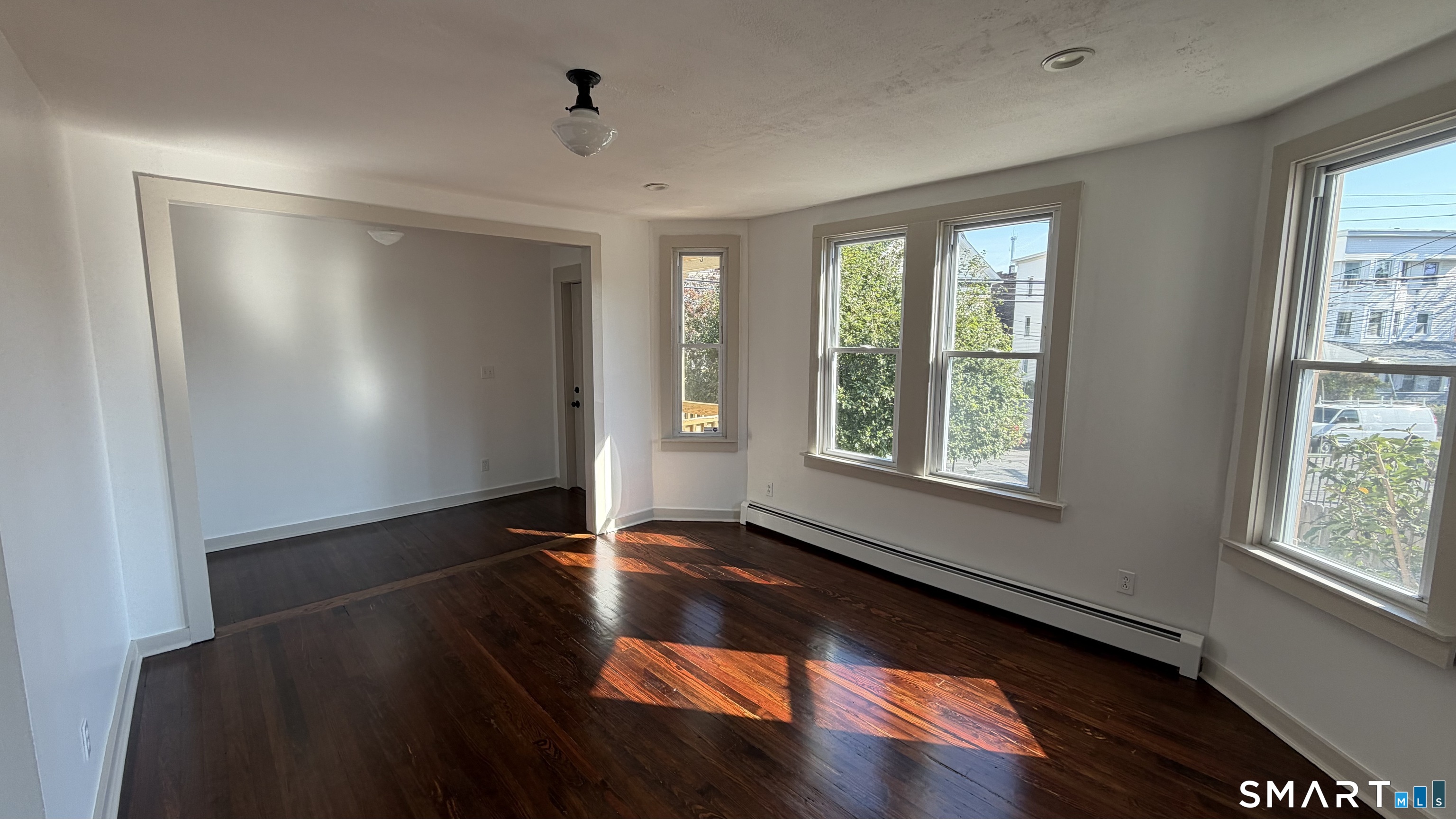 55 Hansen Avenue photo 8