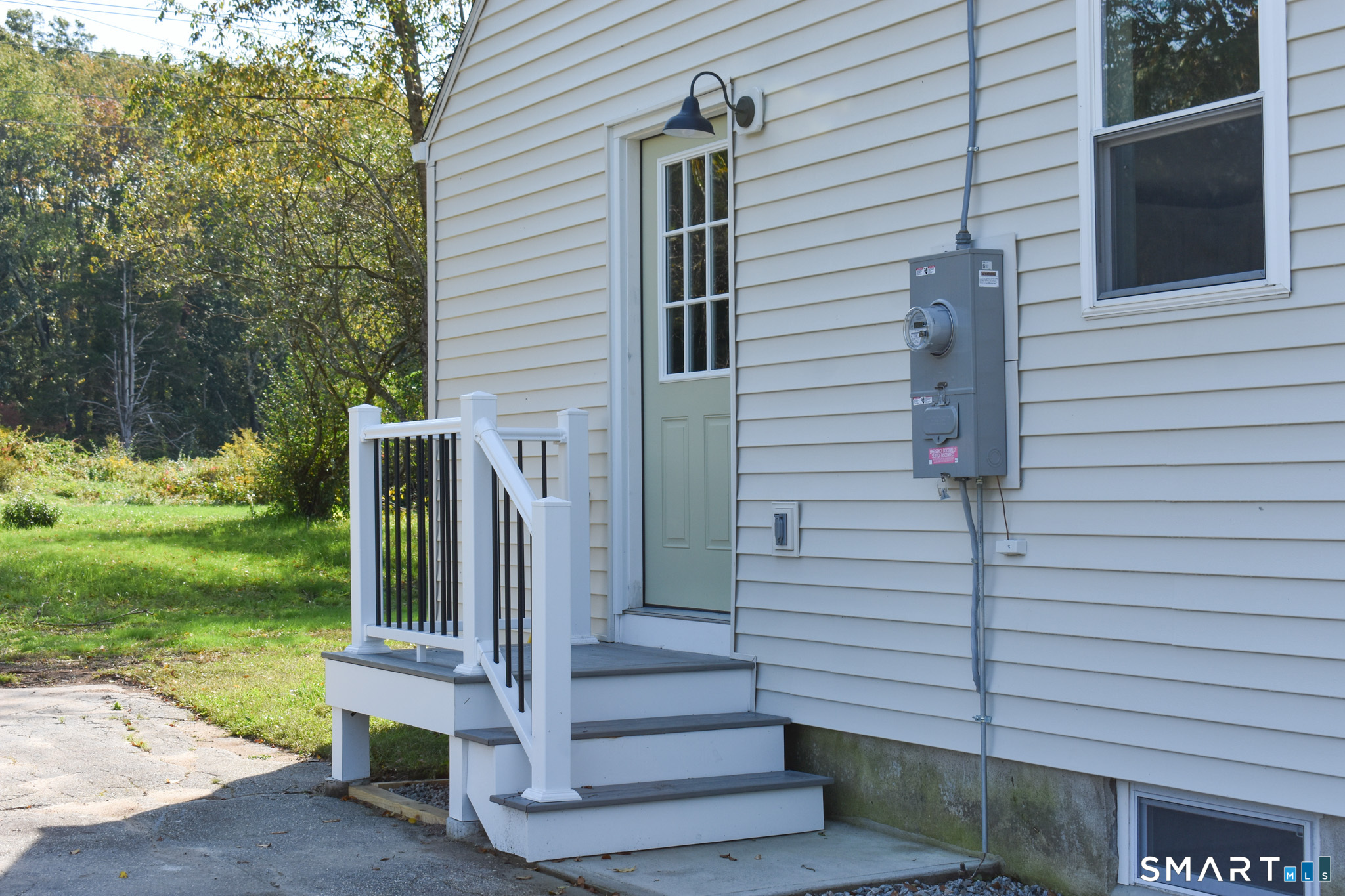 43 Hale Haven Court, Kitemaug, Montville, CT 06382