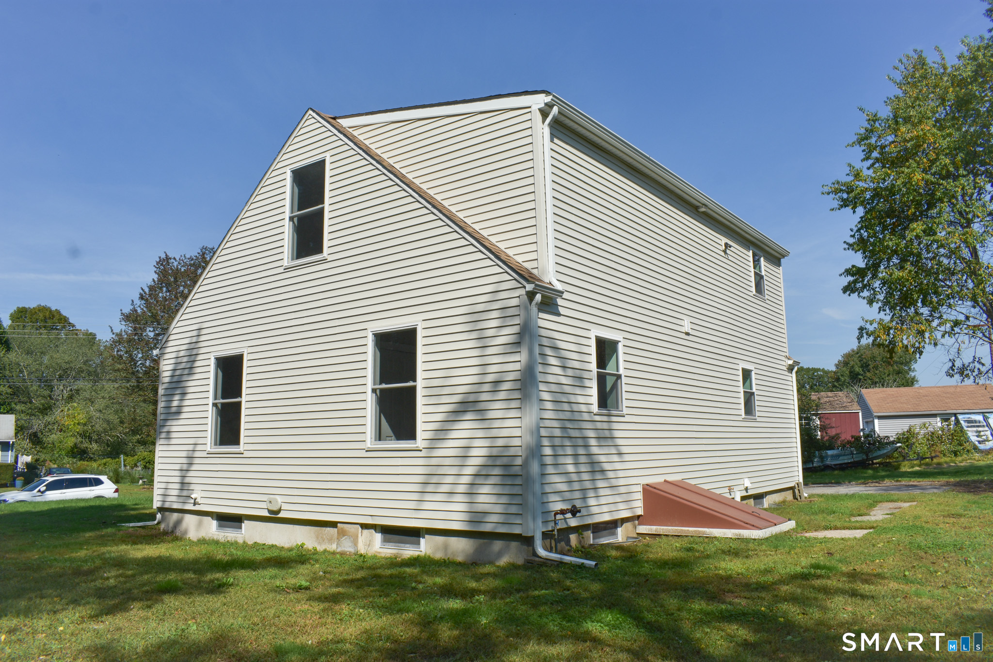 43 Hale Haven Court, Kitemaug, Montville, CT 06382