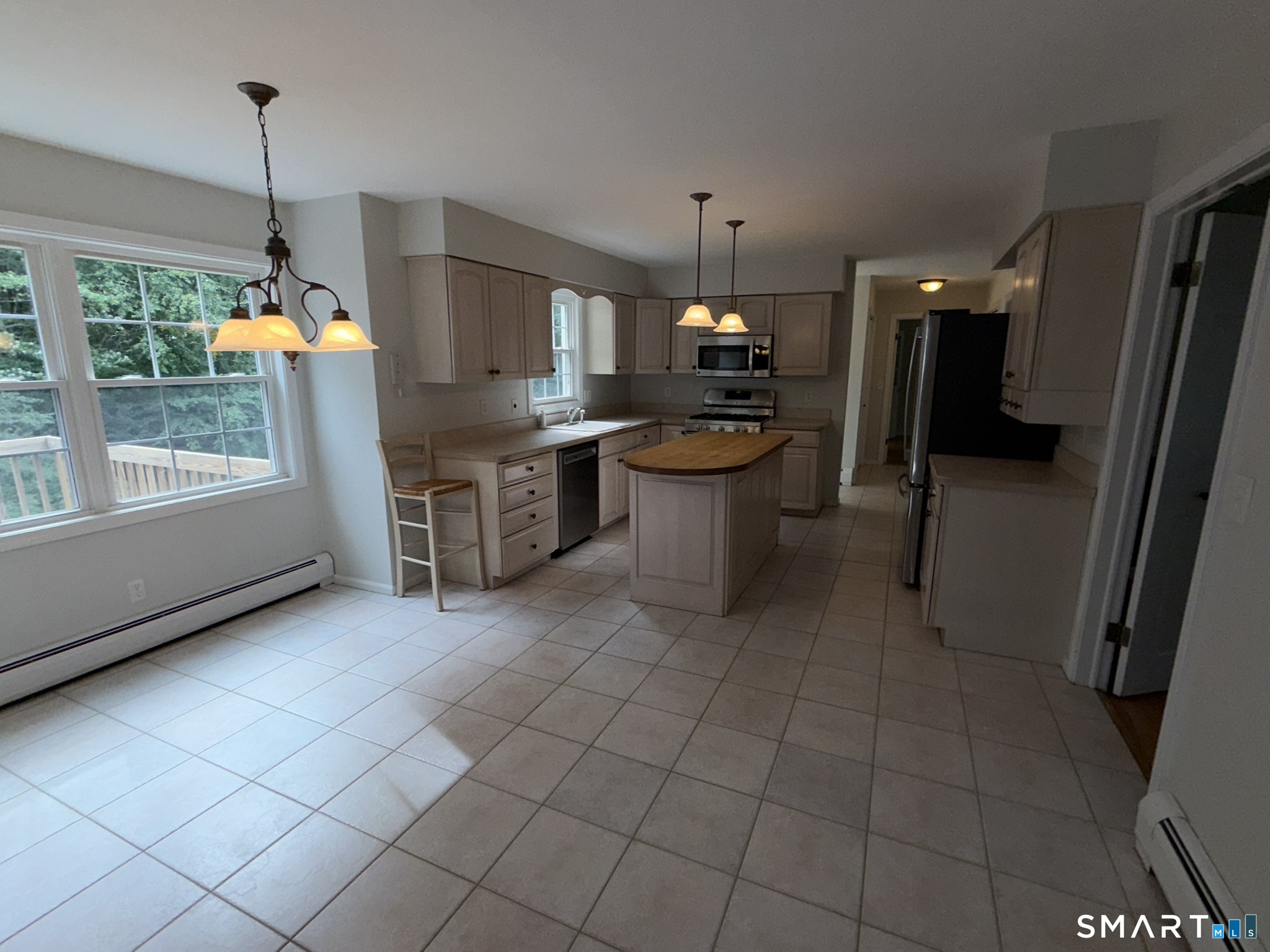 76 Bunker Hill Drive photo 6