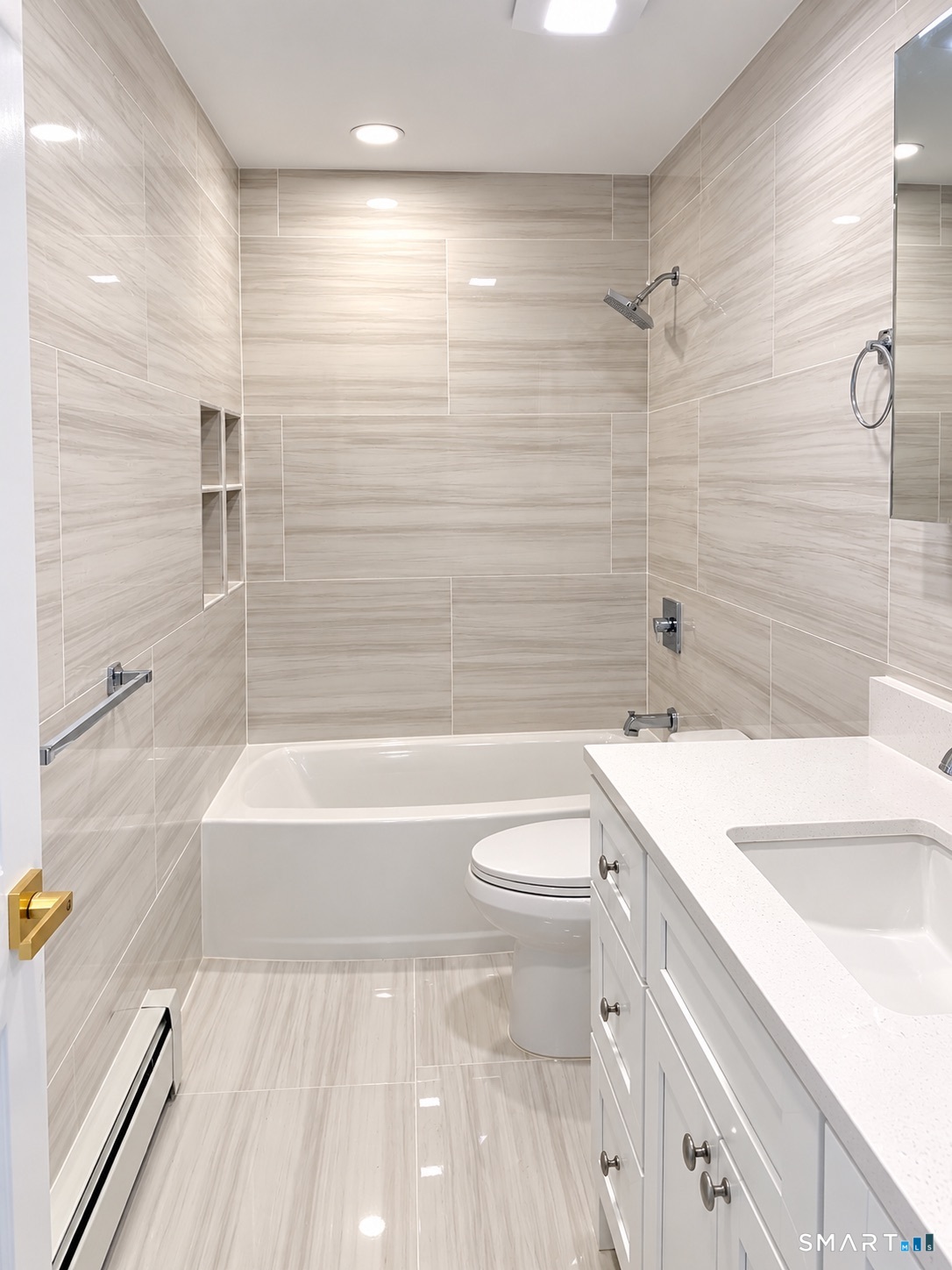 1660 Reservoir Avenue Unit ##1662 photo 9