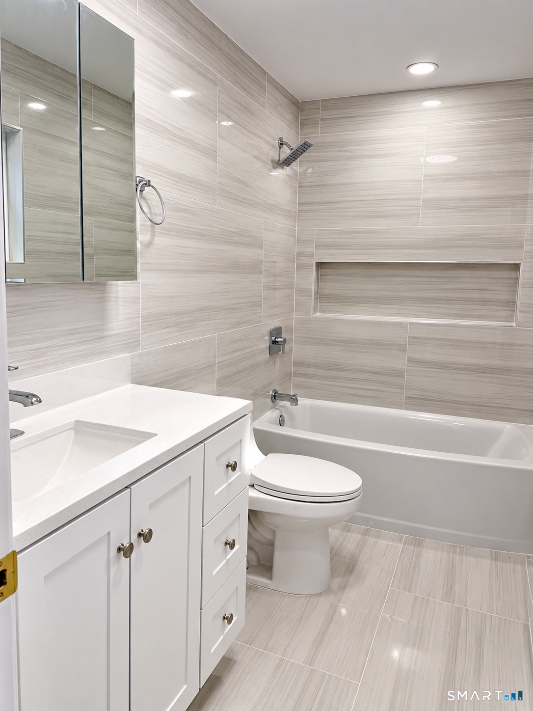 1660 Reservoir Avenue Unit ##1662 photo 6