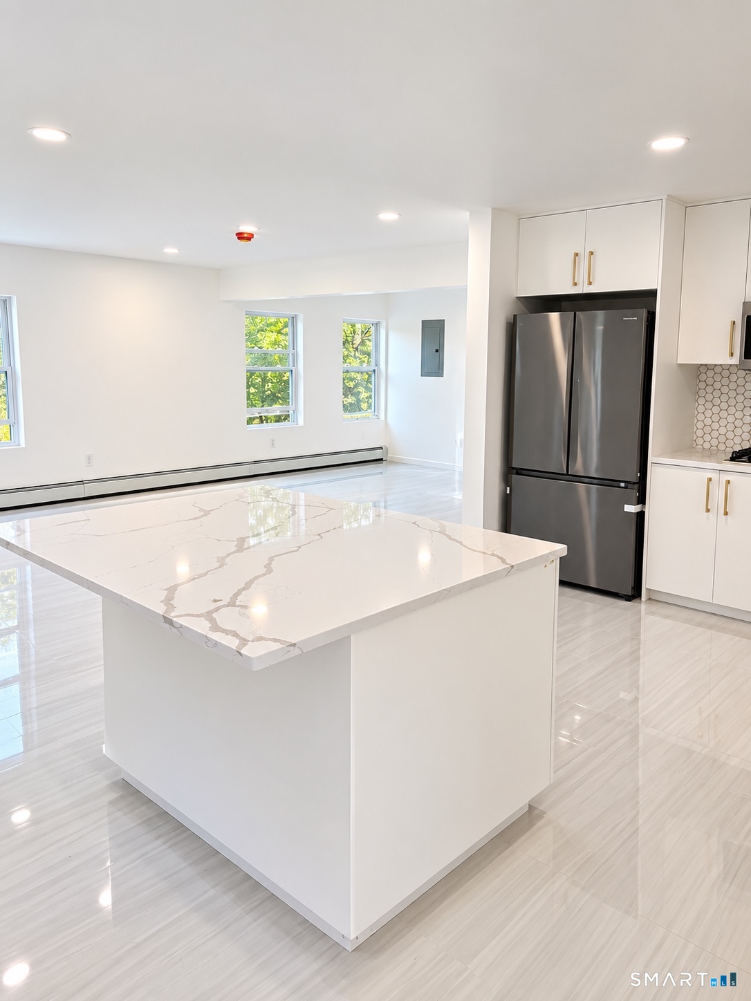 1660 Reservoir Avenue Unit ##1662 photo 3