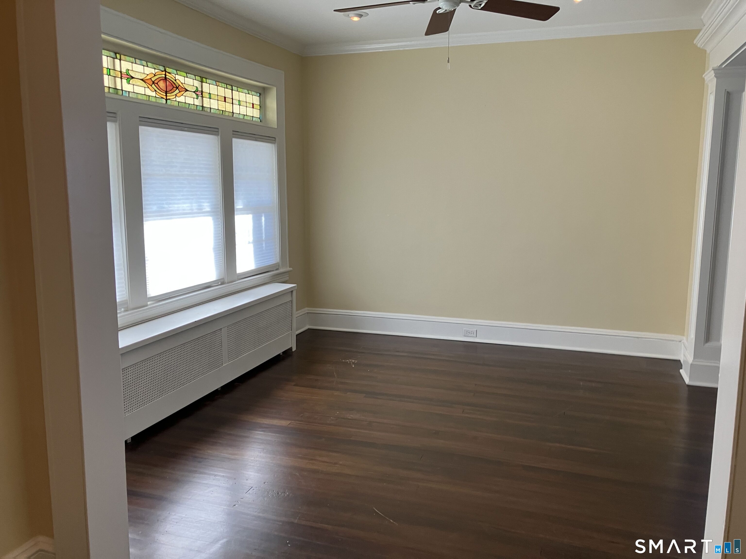 Foto 7 de Apartamento en renta en 450 Davidson Street #1, Bridgeport, CT — $2,750/mes
