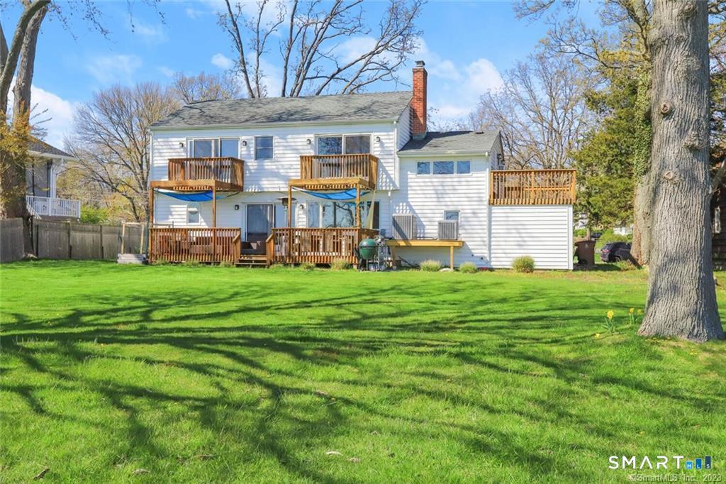 89 Kenilworth Drive West photo 32