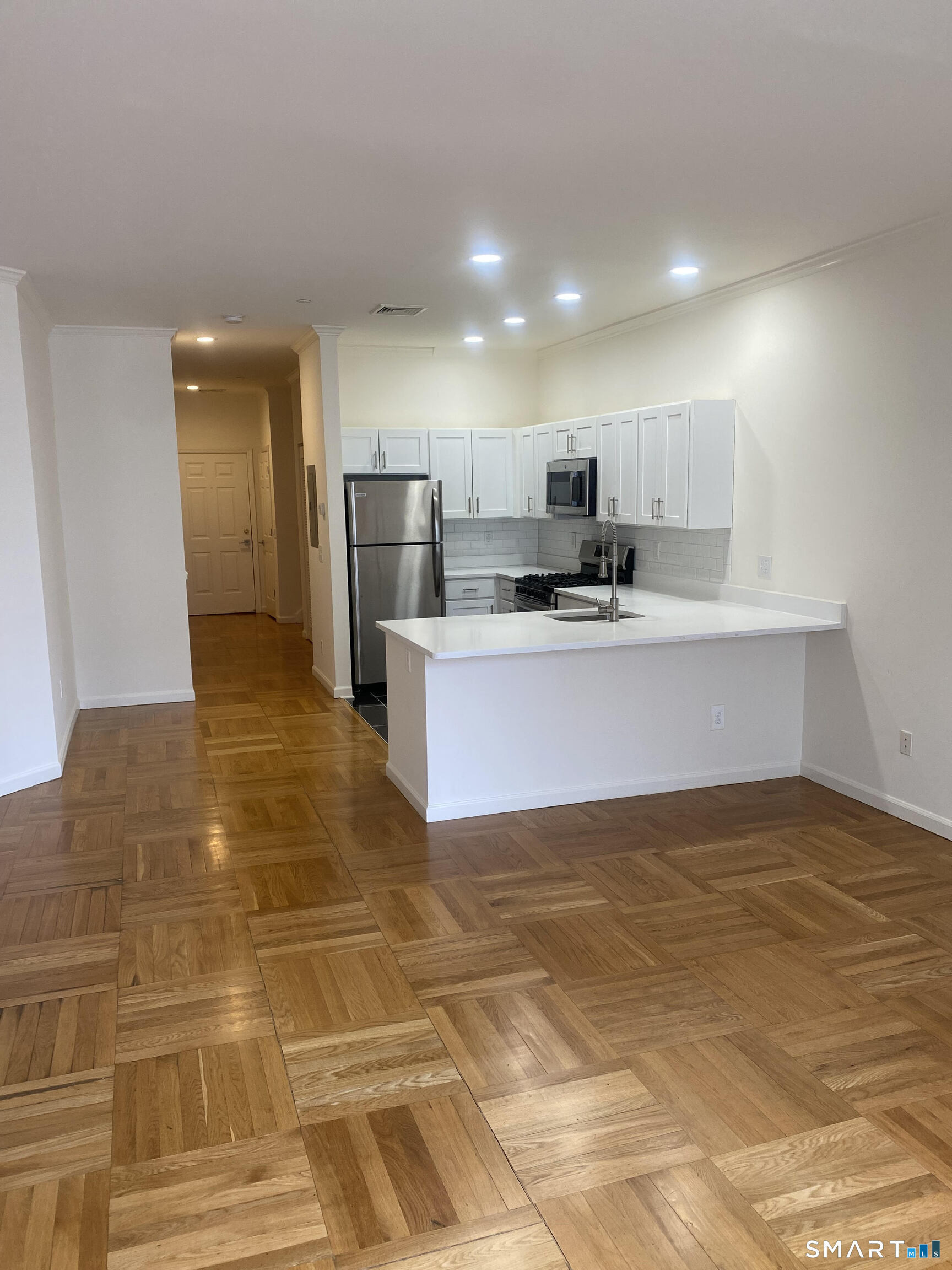 Foto 9 de Condominio en renta en 75 Prospect Street, Stamford, CT — $4,185/mes