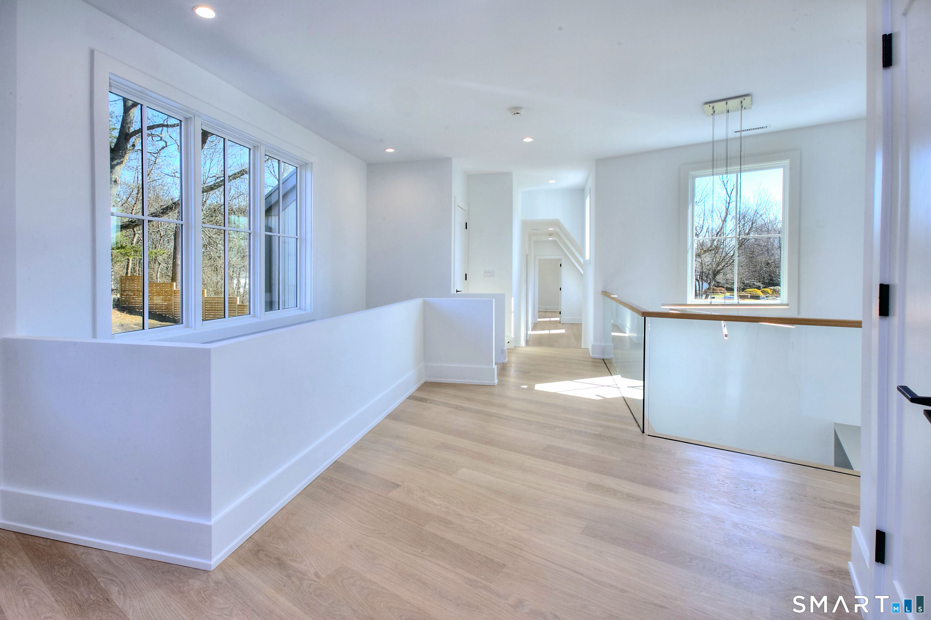 8 Loretta Court photo 31