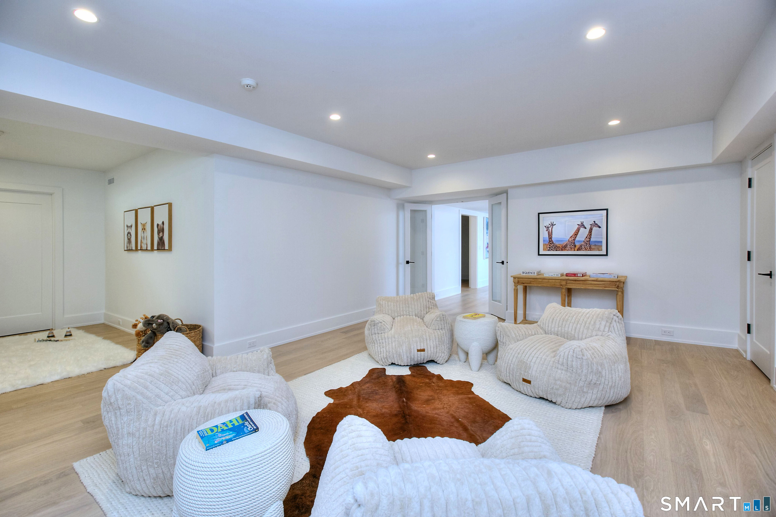 8 Loretta Court photo 24