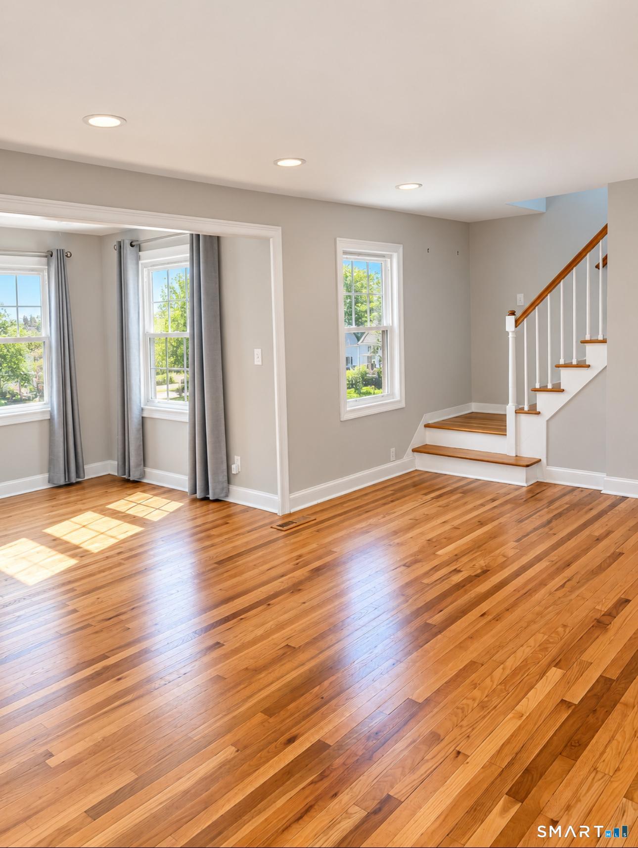 73 Greenfield Avenue photo 3