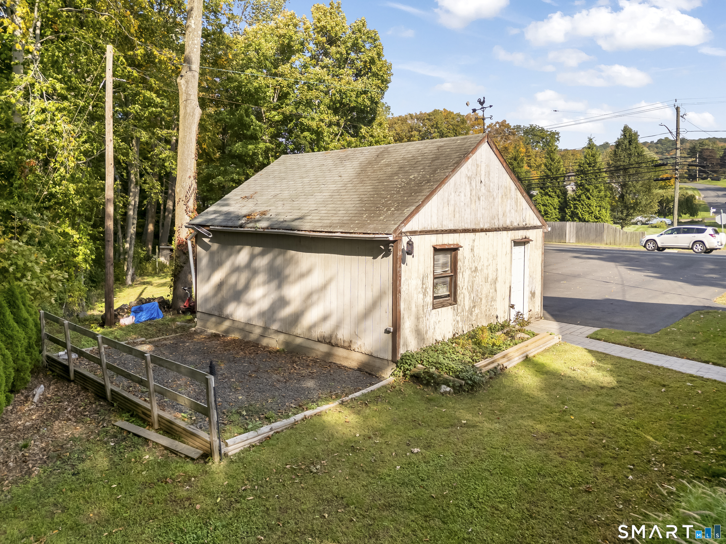 550 Forest Road photo 10