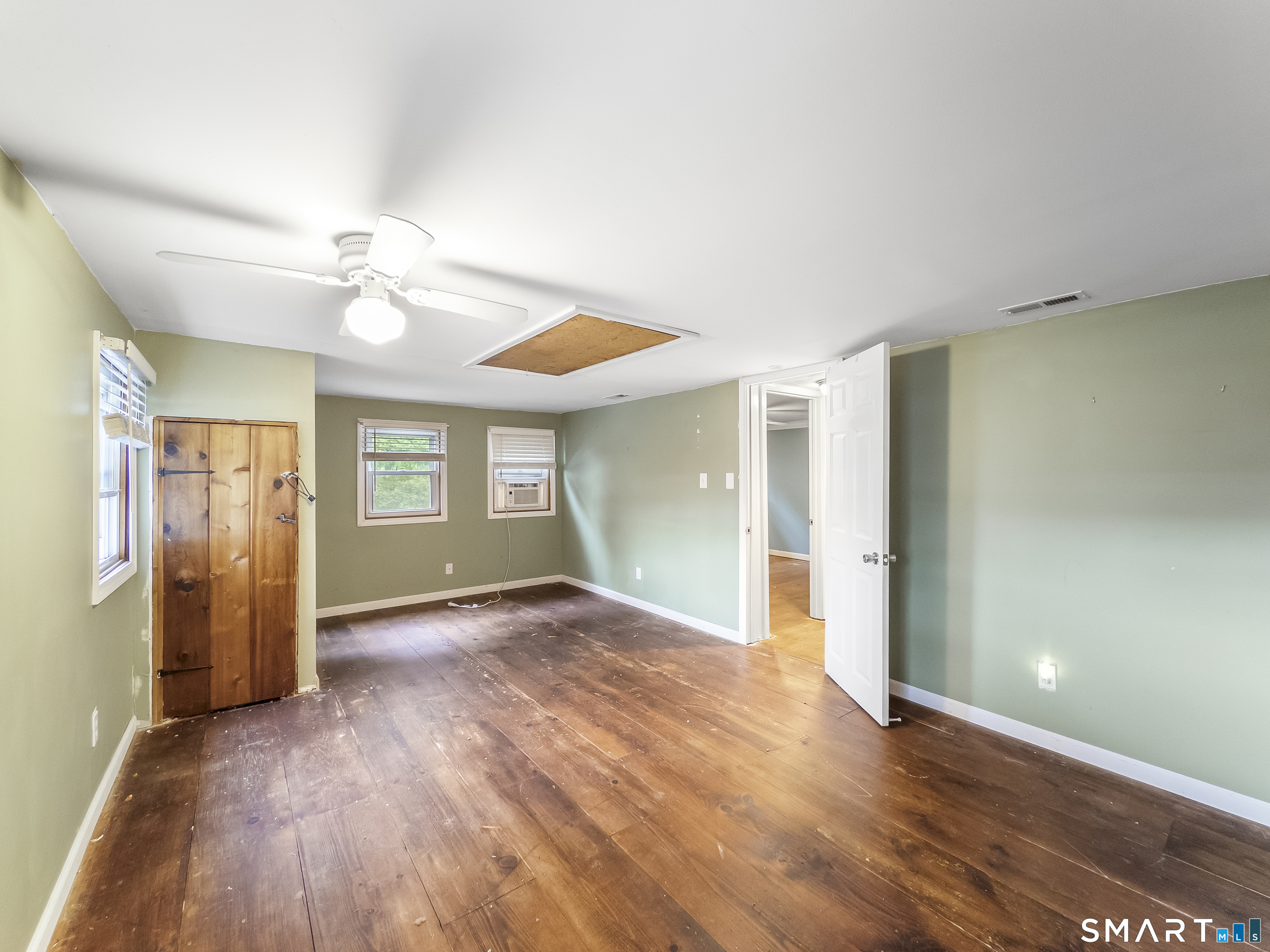 550 Forest Road photo 28
