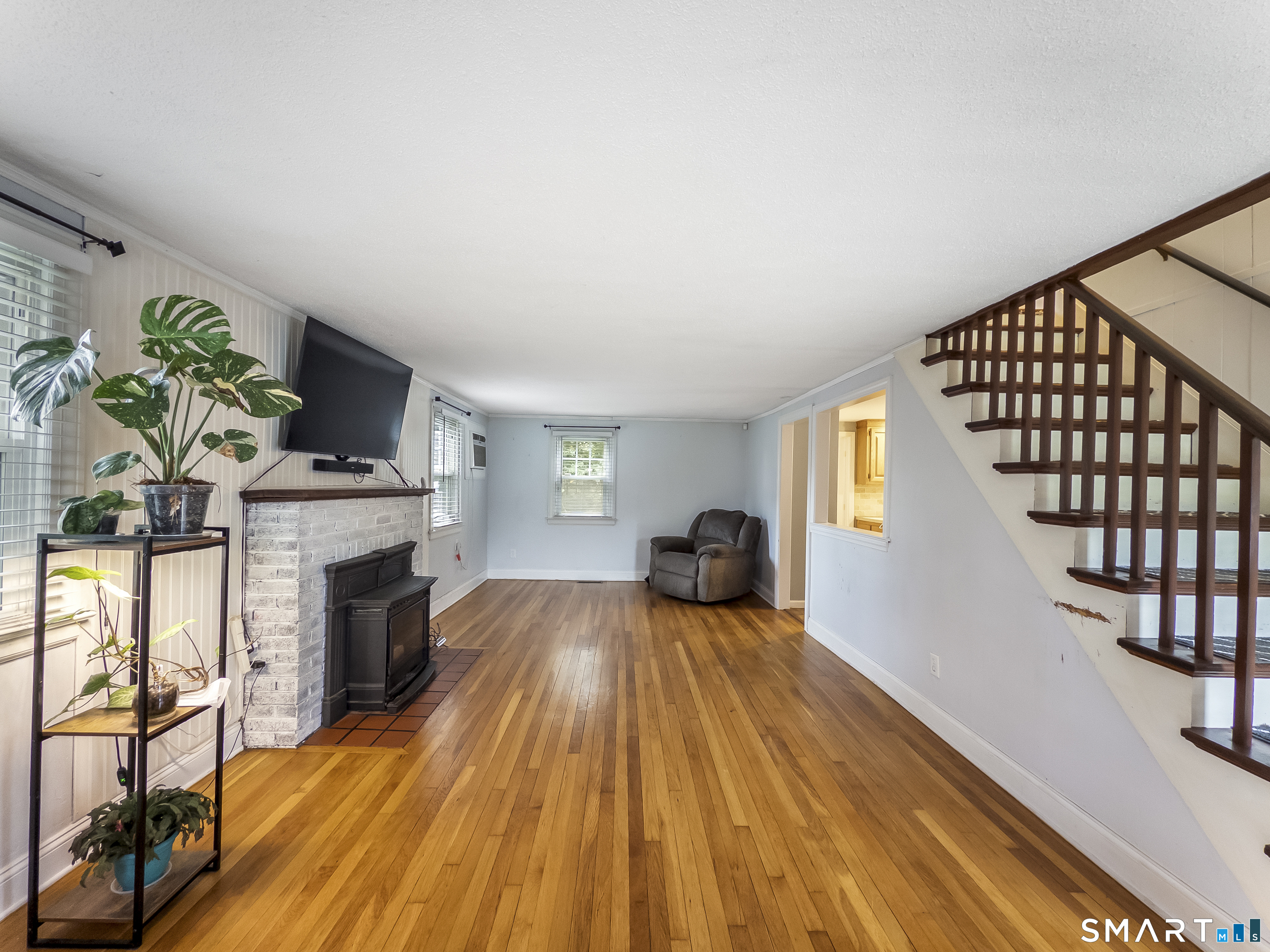 550 Forest Road photo 13