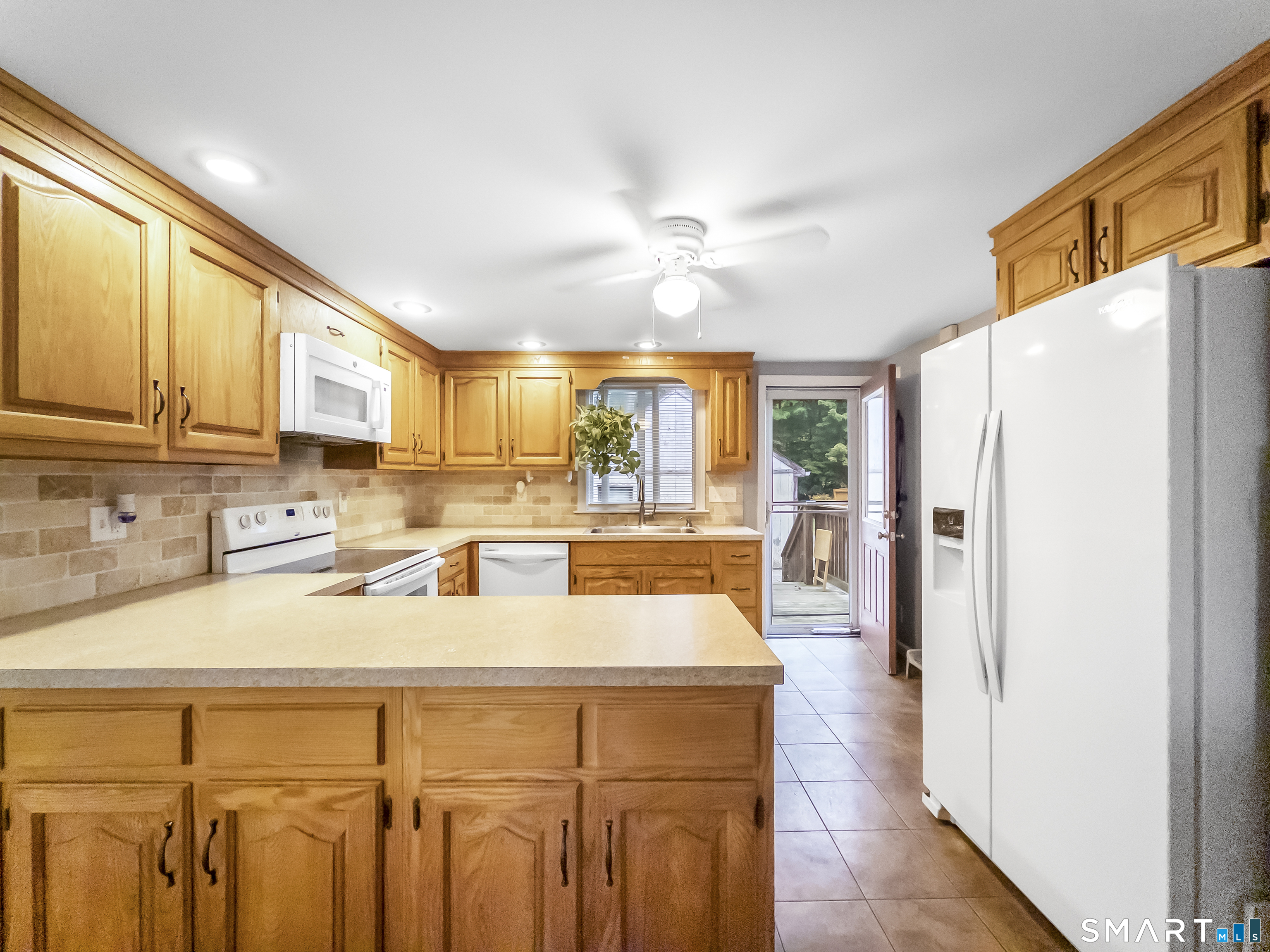 550 Forest Road photo 16