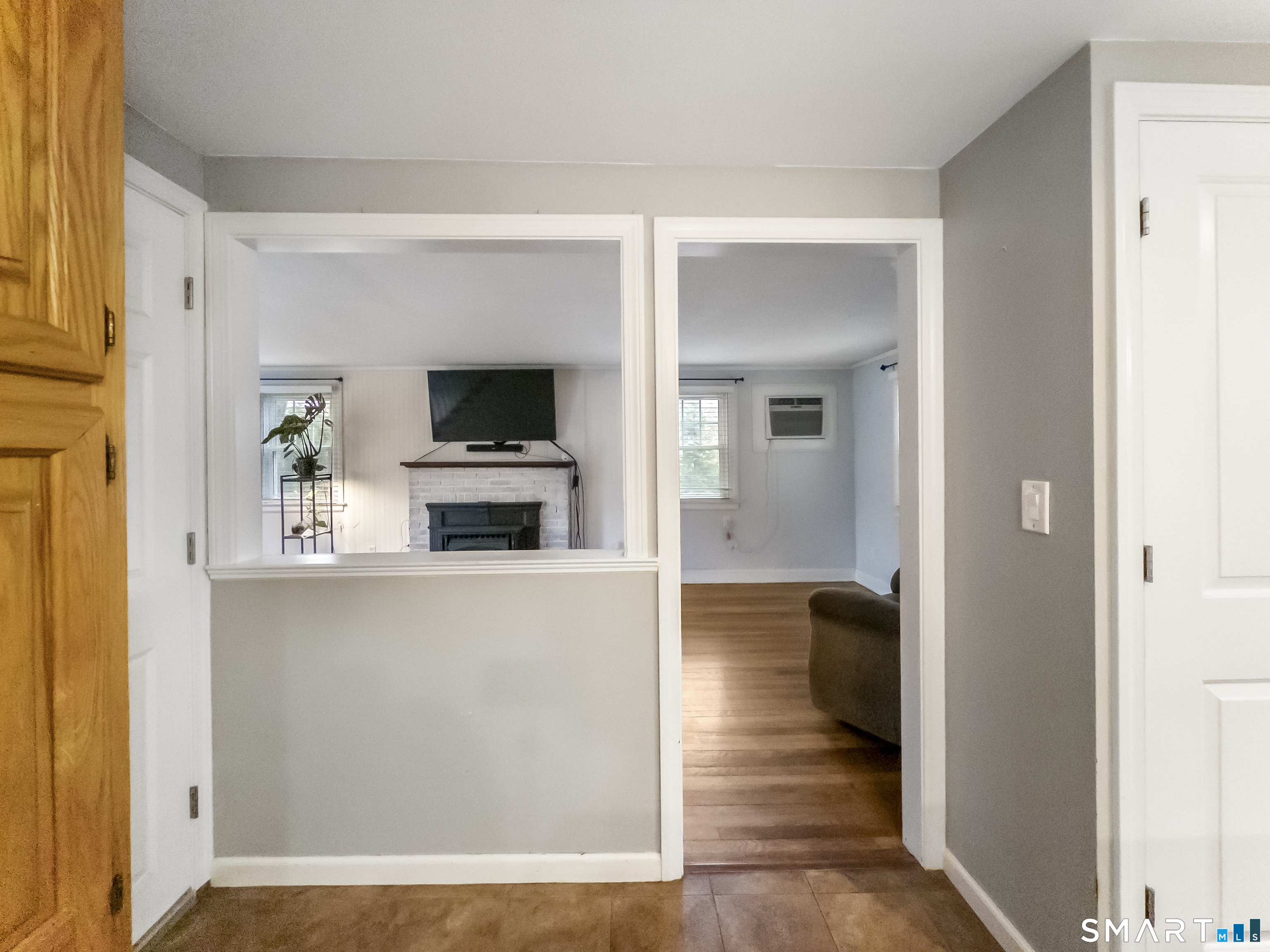 550 Forest Road photo 15