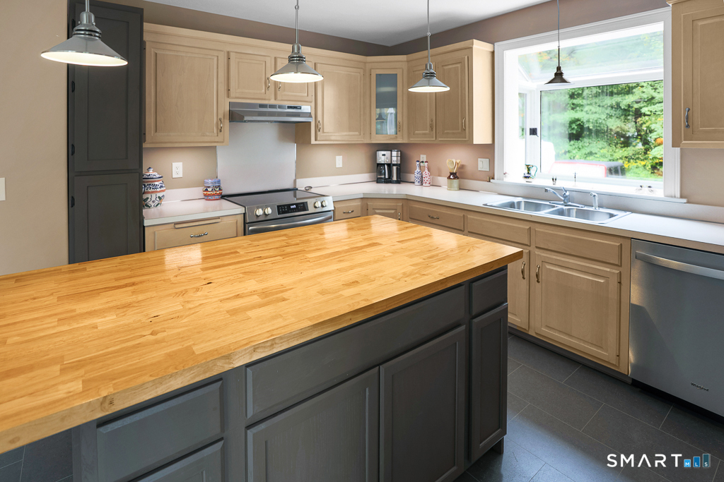 131 Killingworth Road, Higganum, Haddam, CT 06441
