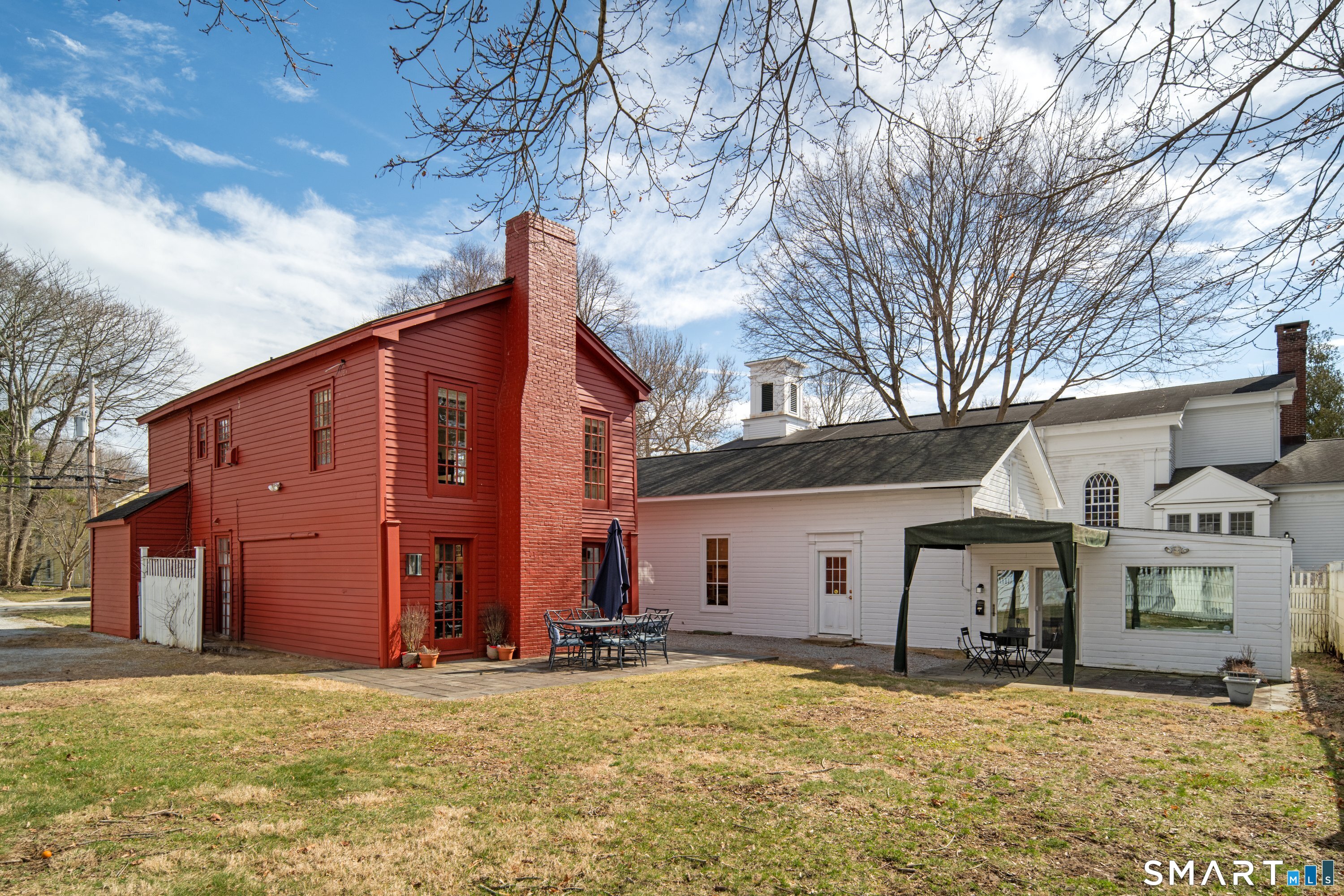 24 Lyme Street, Old Lyme, CT 06371