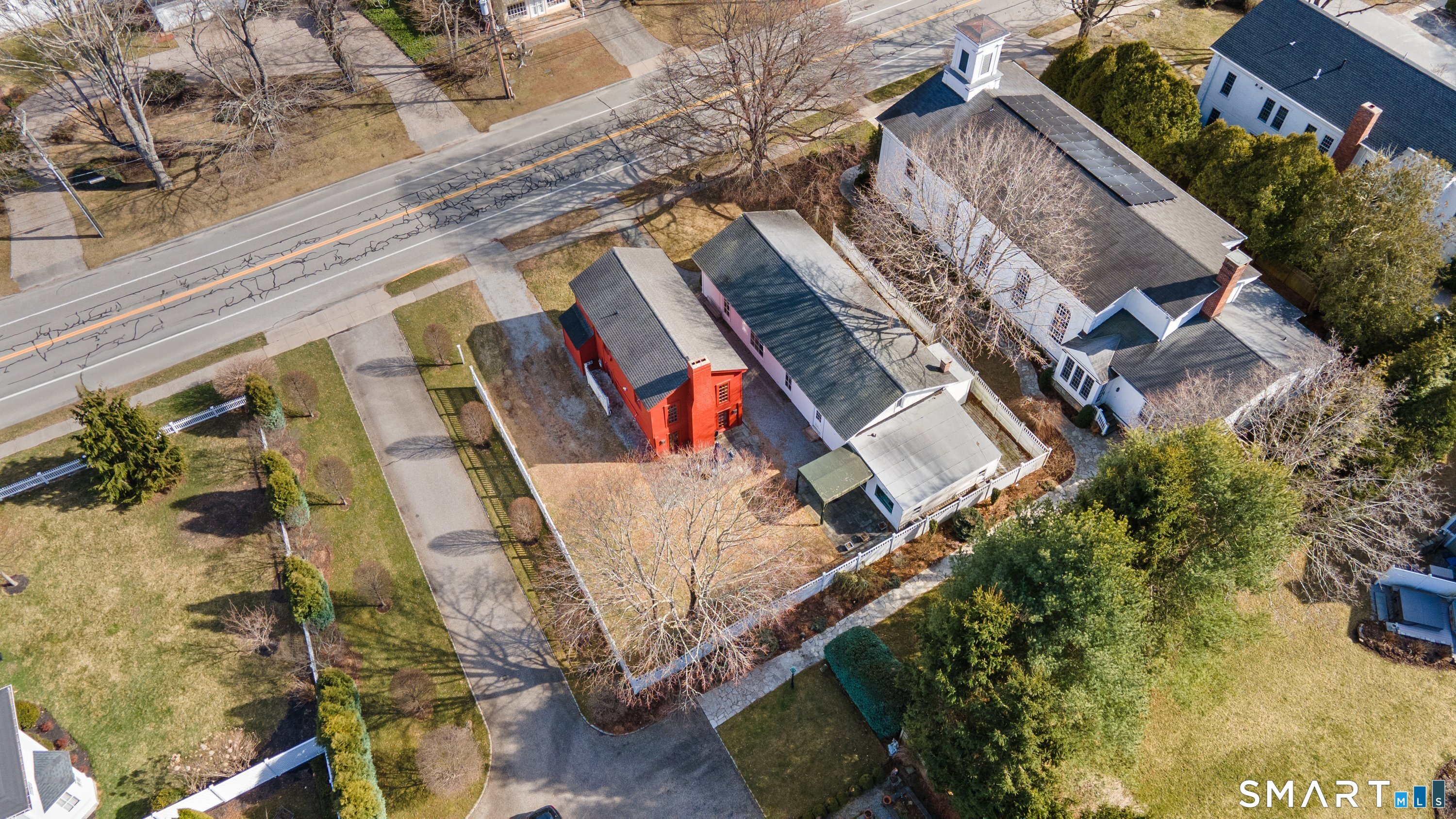 24 Lyme Street, Old Lyme, CT 06371