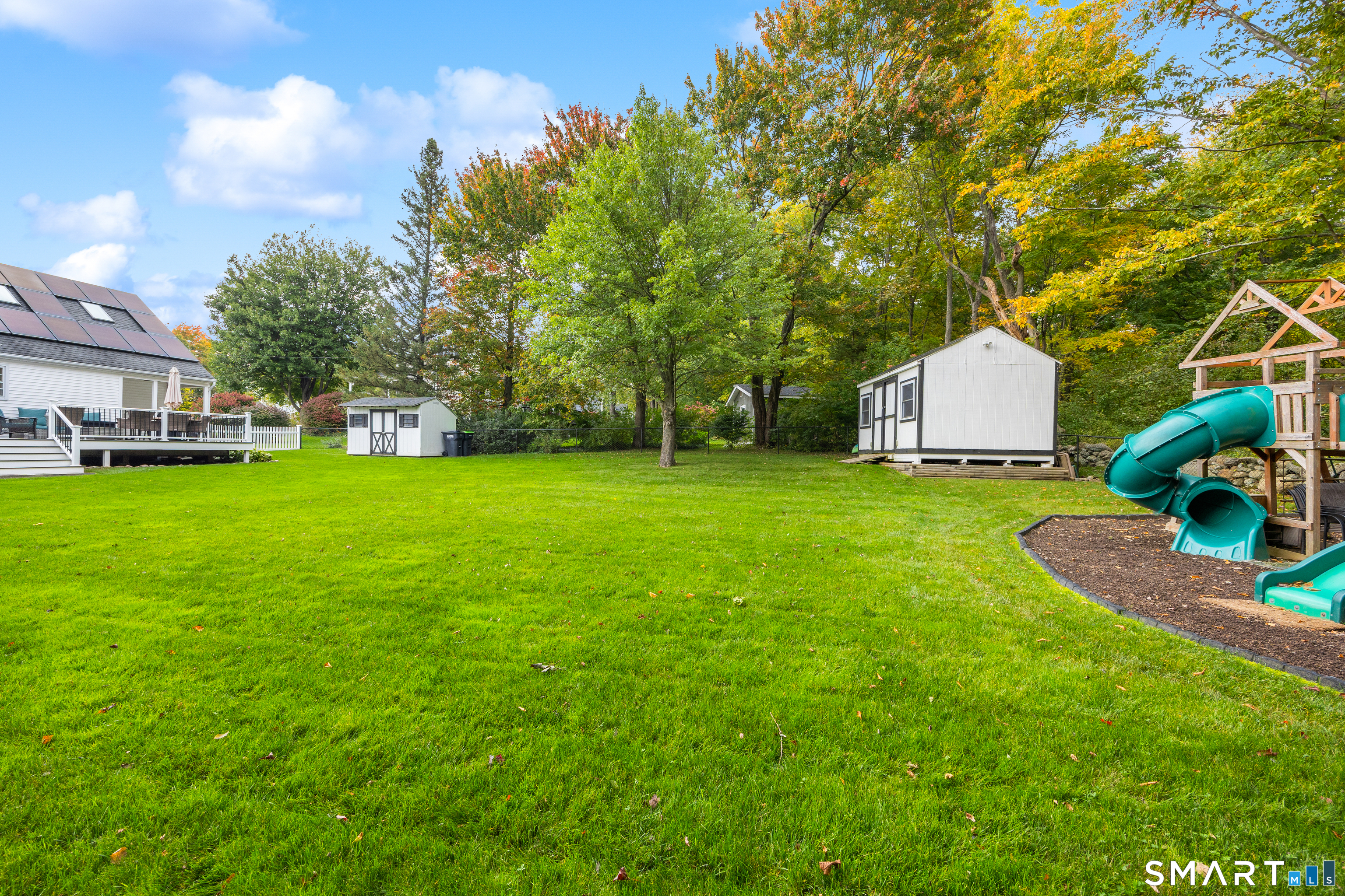 104 Northwest Drive photo 31