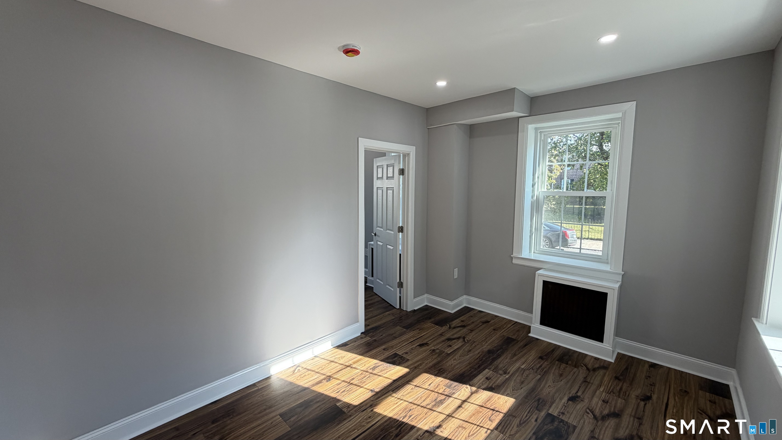 Foto 7 de Condominio en venta en 59 Rennell Street #19, Bridgeport, CT — $99,999