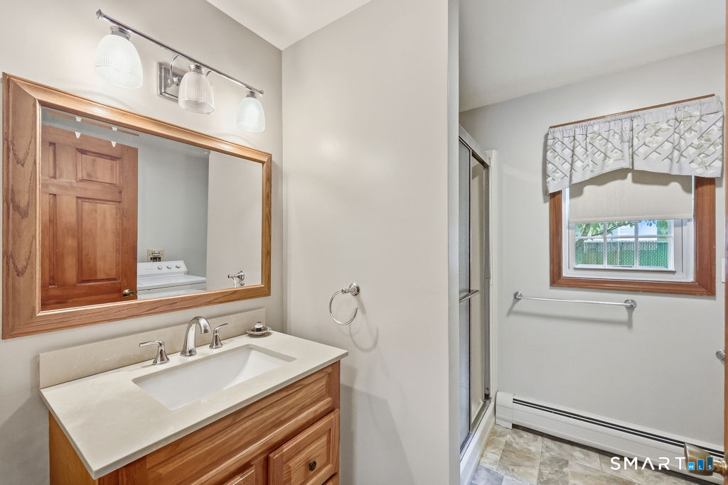 55 Edwards Street photo 14