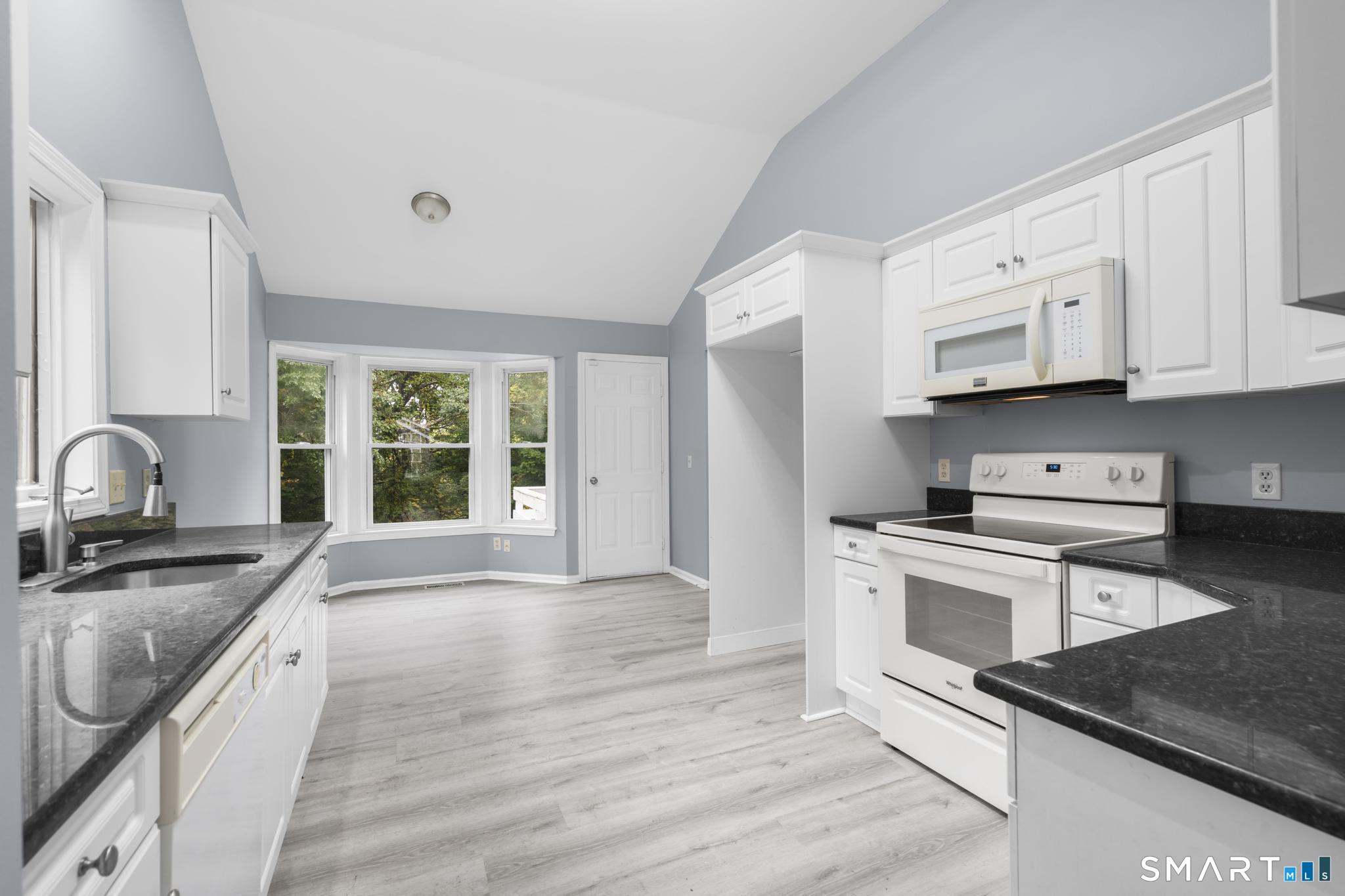 63 Oakcrest Circle photo 11